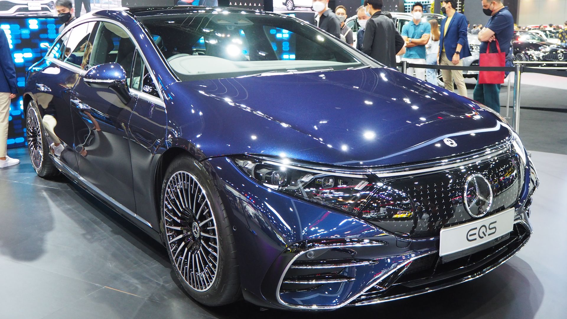 File:2021 Mercedes-Benz EQS 450+ AMG Premium.jpg