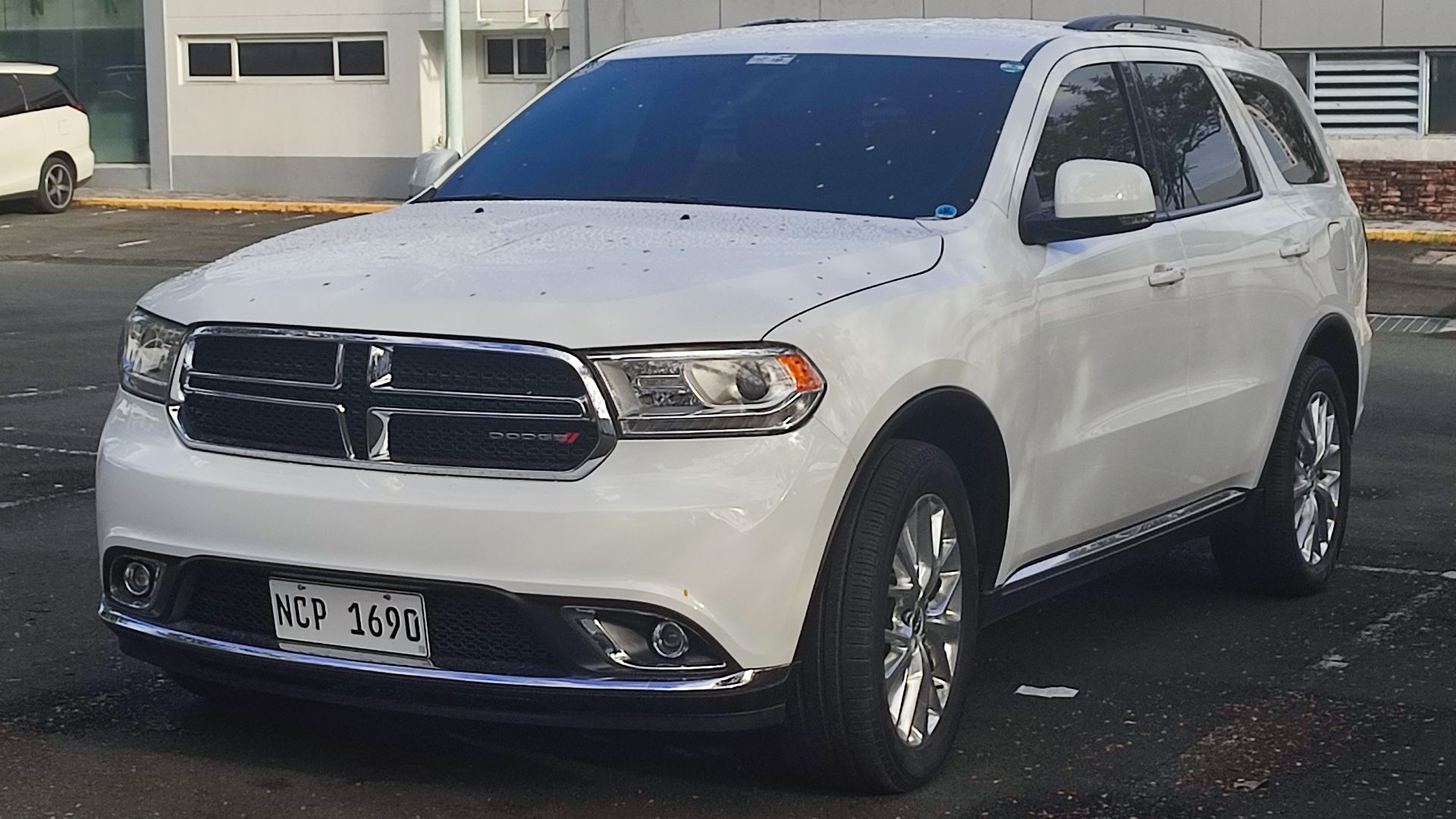 File:Dodge Durango 5.7 Limited V8 2016.jpg