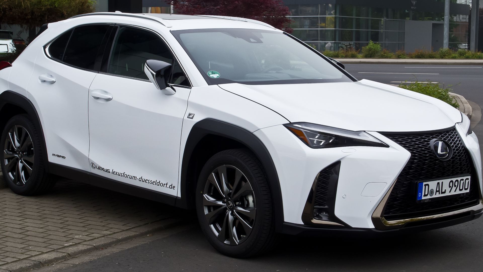 File:Lexus UX 250h F Sport – f 01052019.jpg