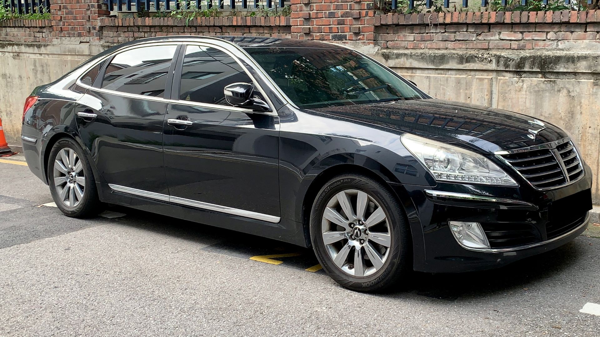 File:00 hyundai equus vs 1.jpg