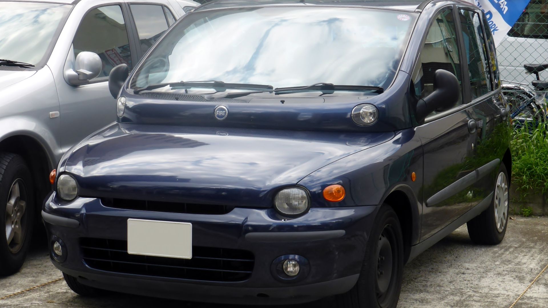 File:FIAT Multipla (2nd generation,first-harlf type) front.JPG
