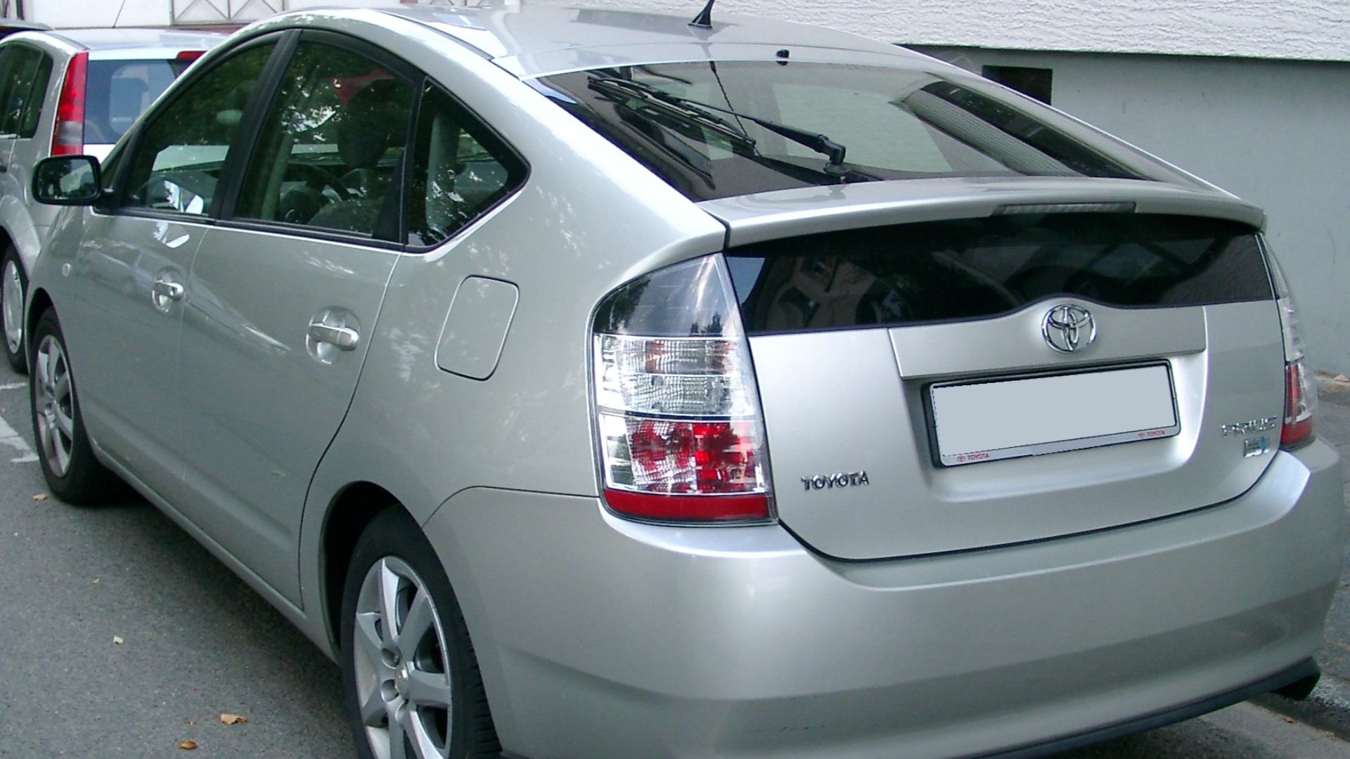 File:Toyota Prius rear 20070924.jpg