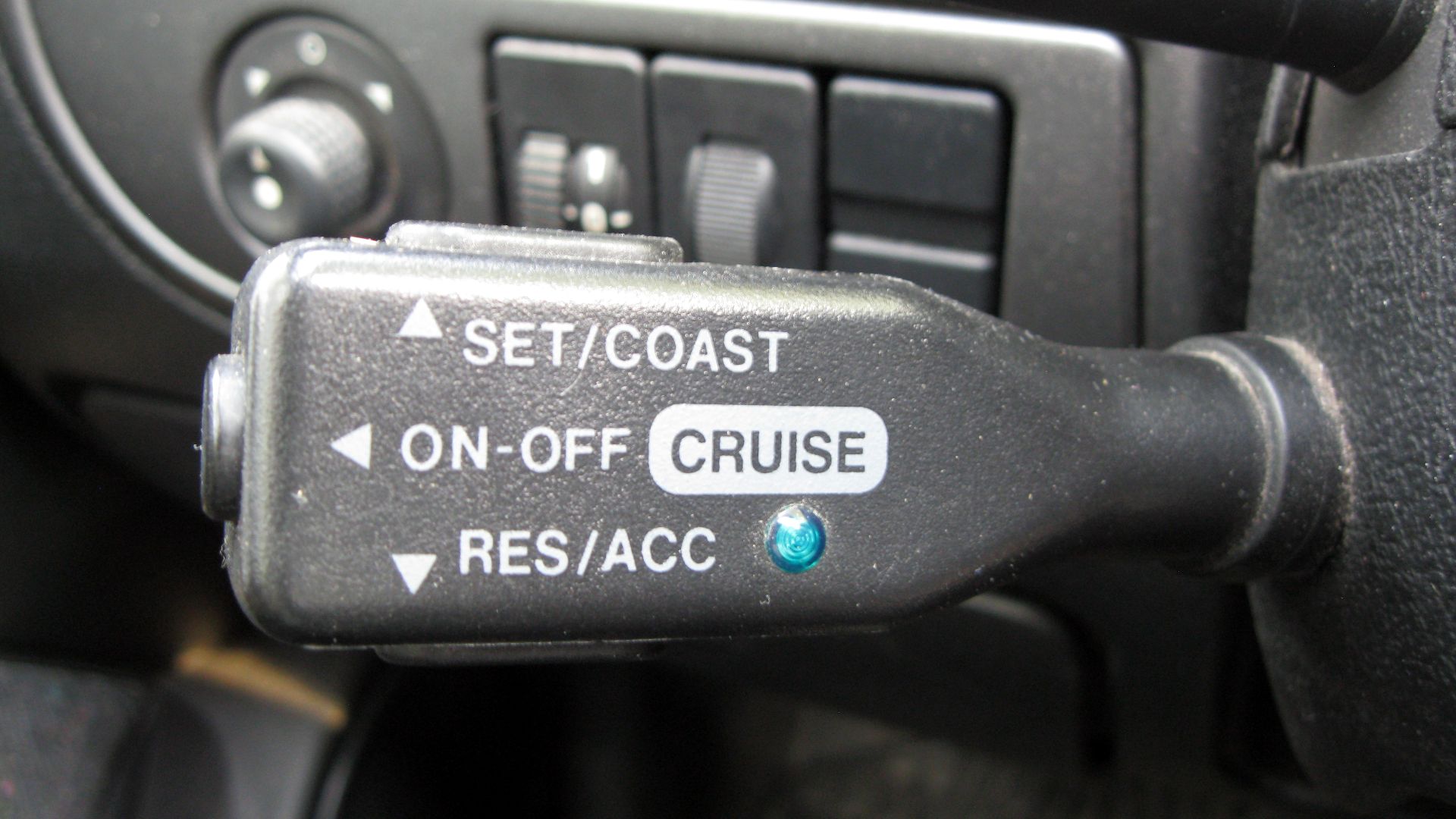 File:Cruise control Citroen Xsara.jpg