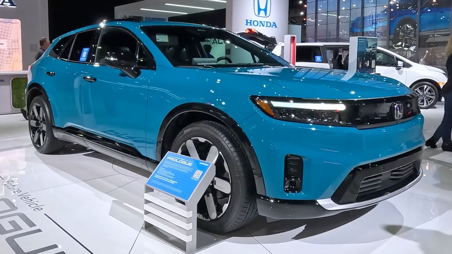 File:2024 Honda Prologue Elite AWD (United States) front view.png