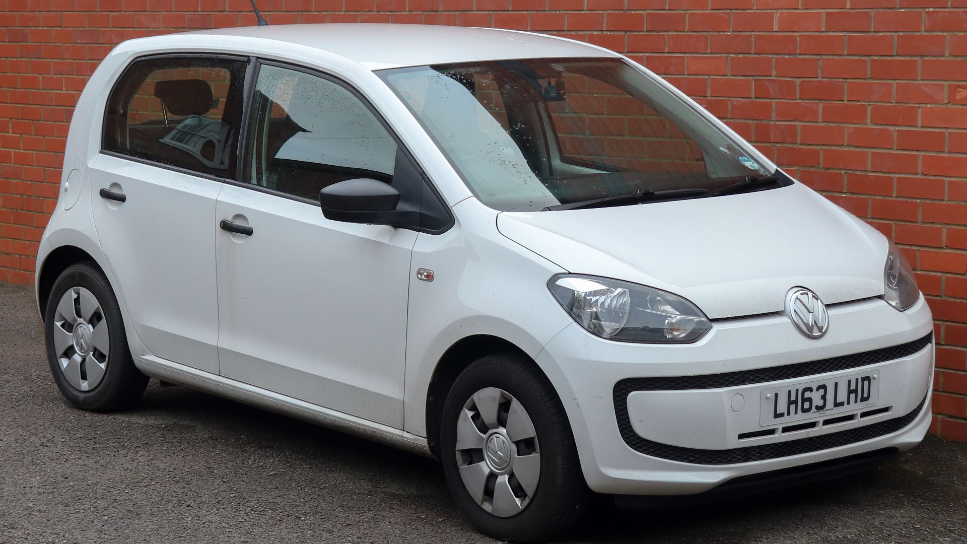 File:2013 Volkswagen Take UP! 1.0.jpg