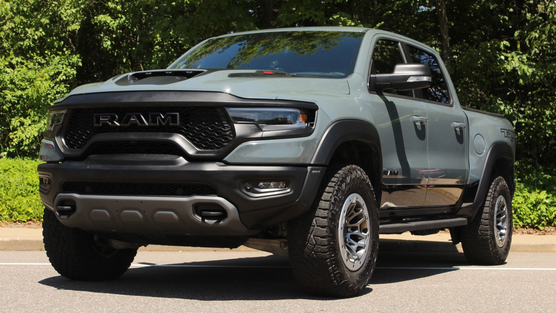 File:2021-22 RAM 1500 TRX.jpg