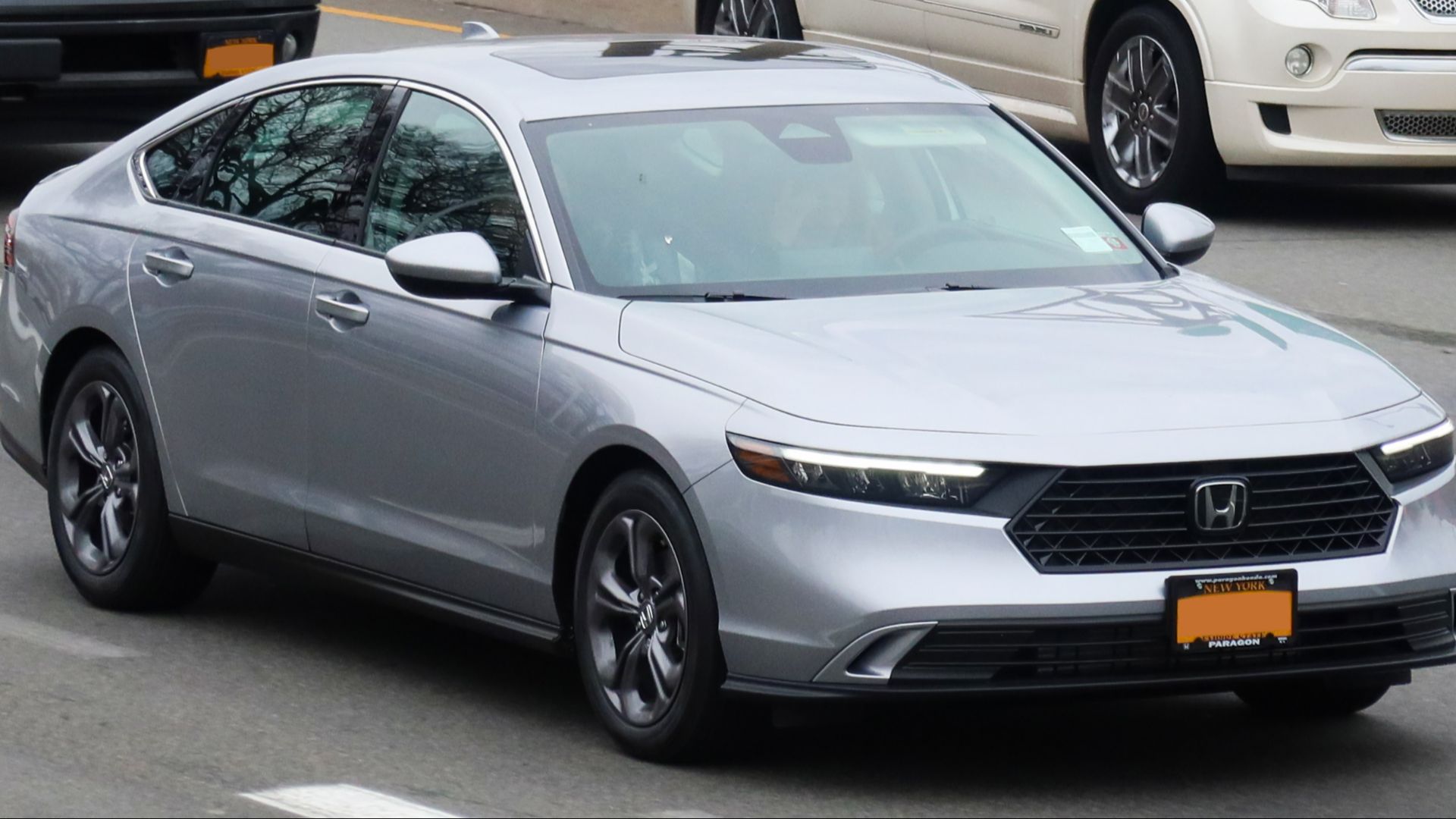 File:2023 Honda Accord EX, front 2.12.23.jpg