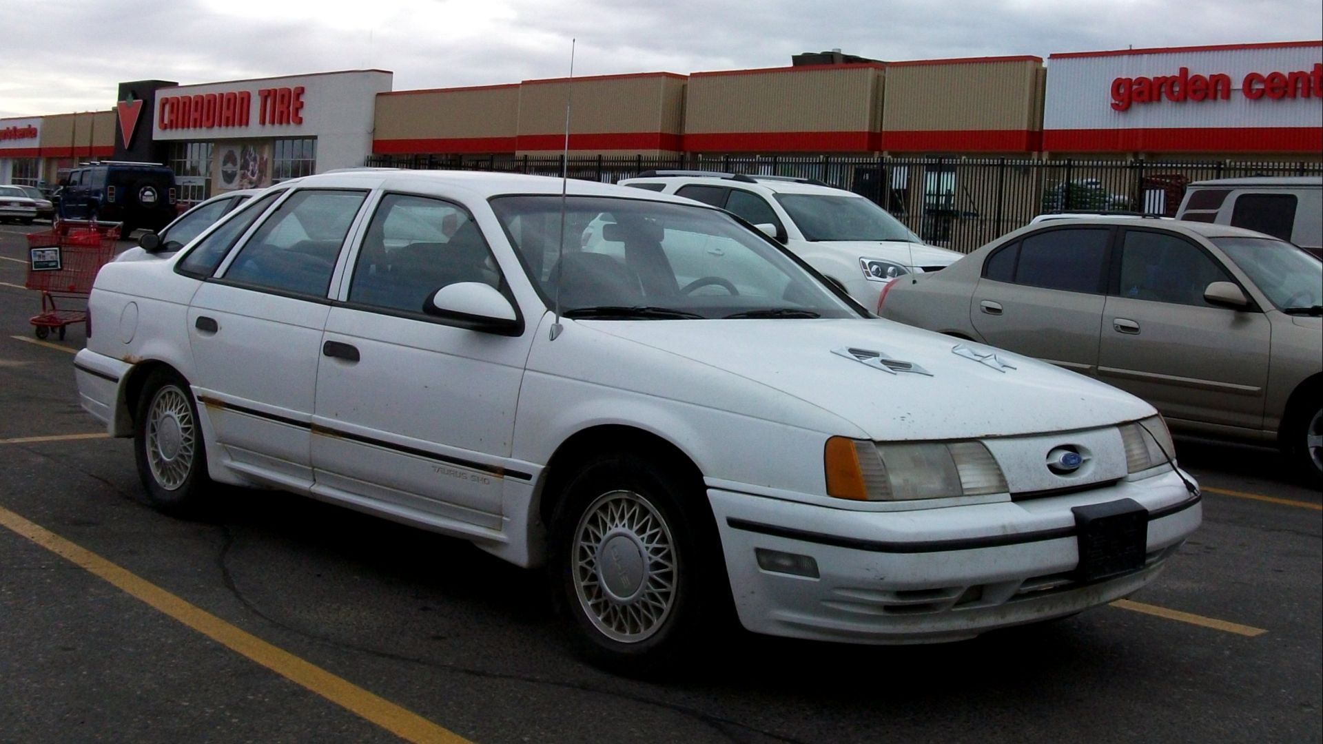 File:Ford Taurus SHO (5176622760).jpg