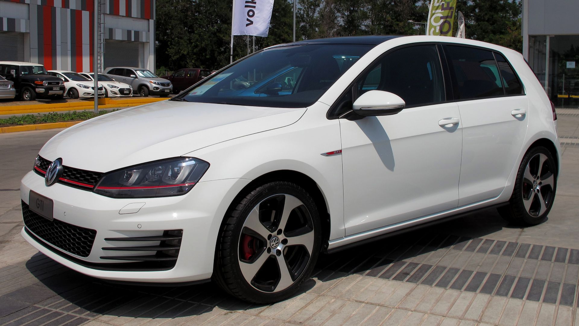 File:Volkswagen Golf GTi 2015 (16460156619).jpg