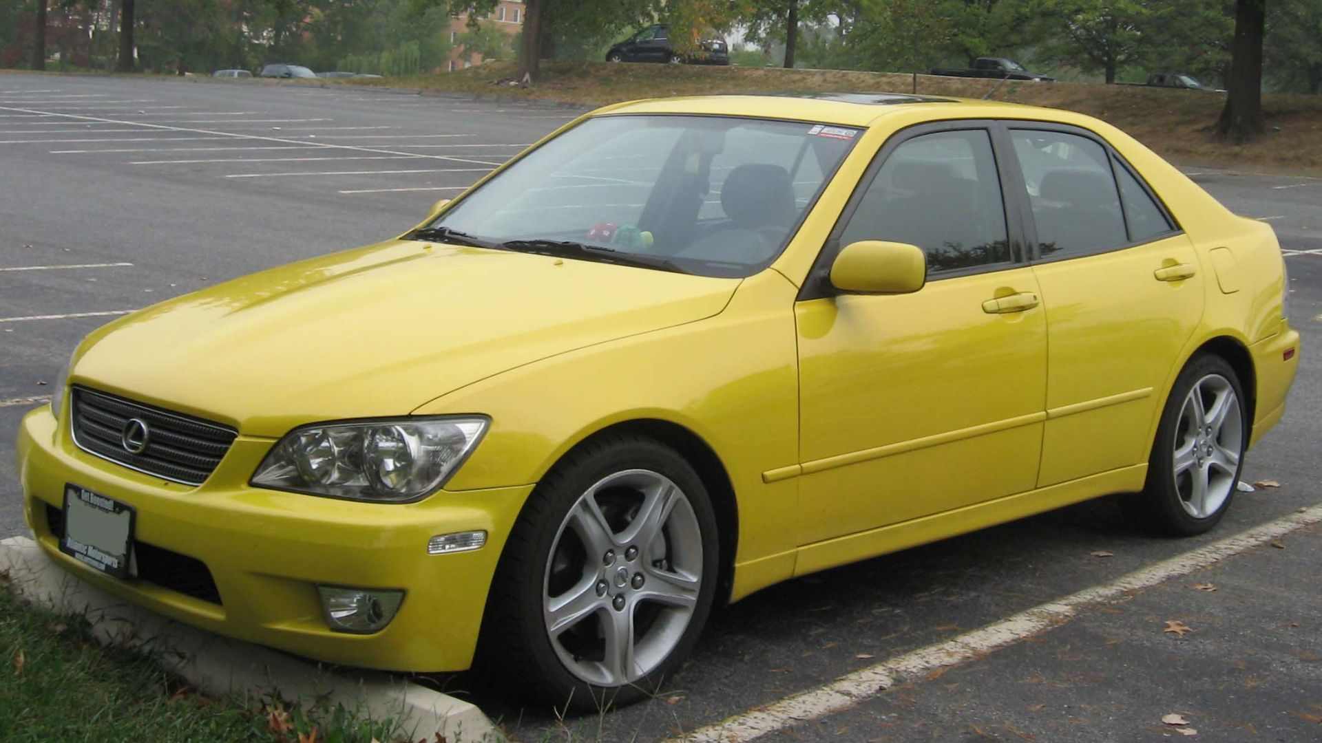 File:Lexus-IS-300.jpg
