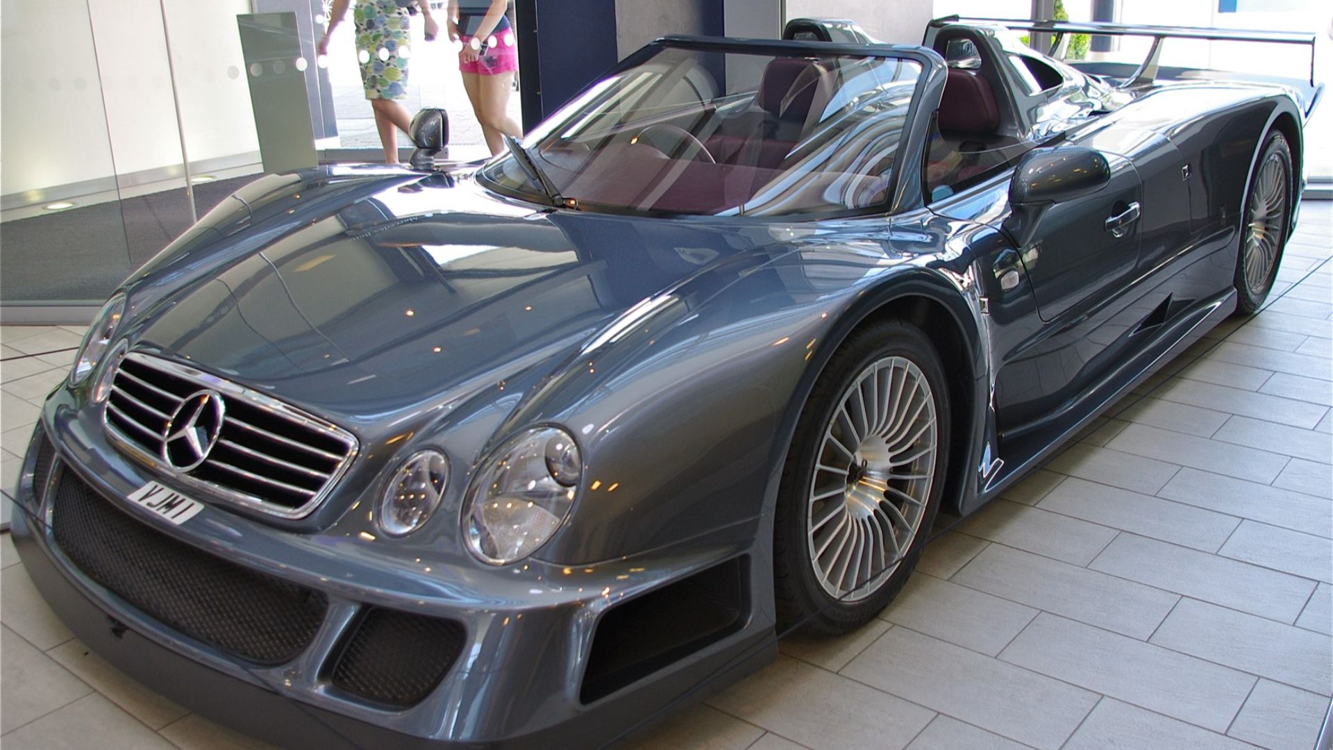 File:Mercedes-Benz CLK GTR Roadster 2012-07-24 001.jpg