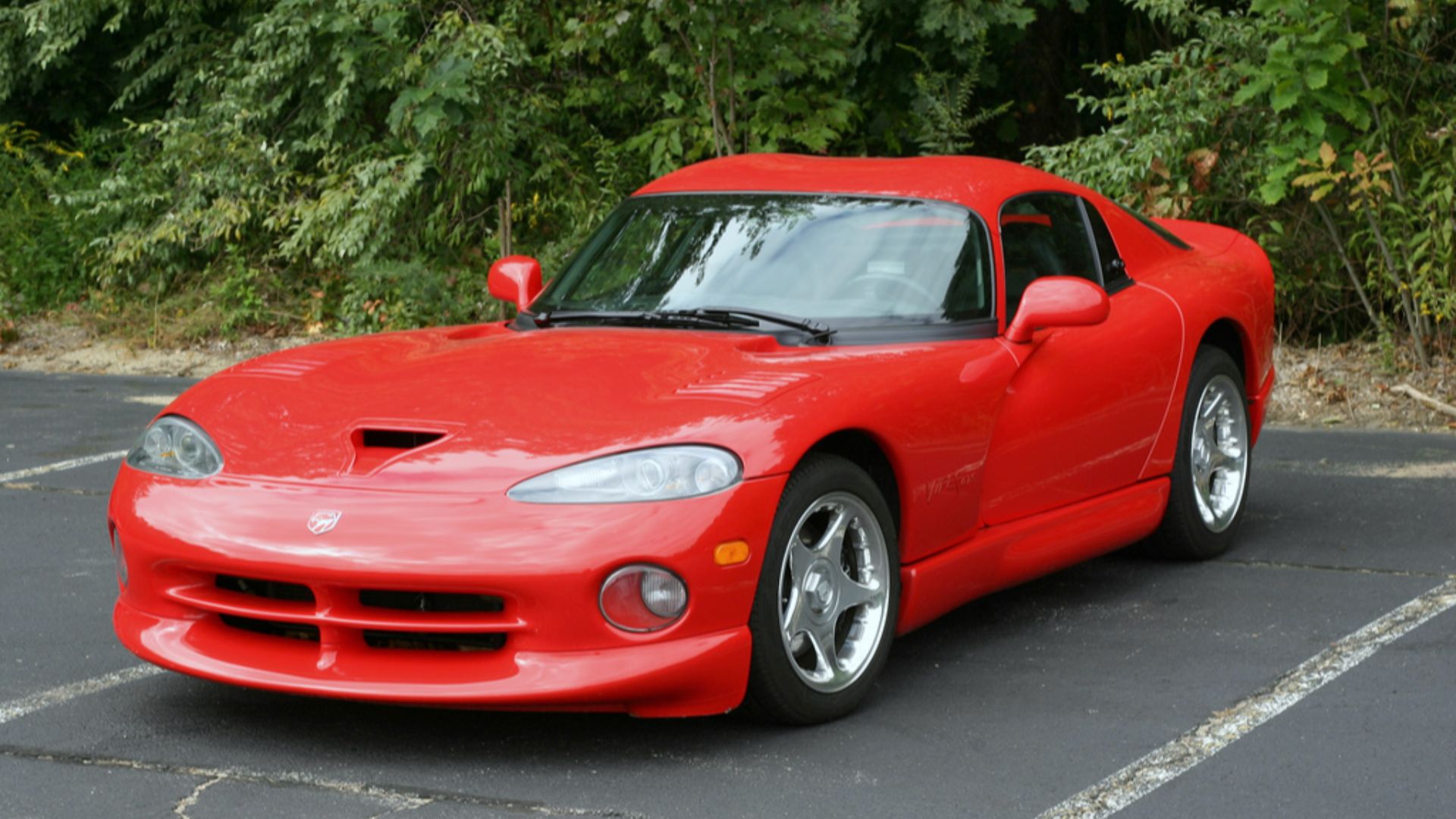 File:Red Dodge Viper GTS.jpg