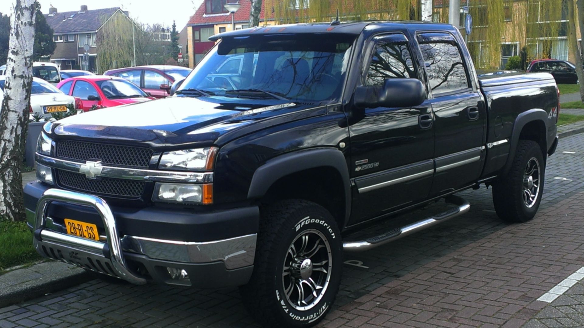File:Chevrolet Silverado 2500 HD.jpg