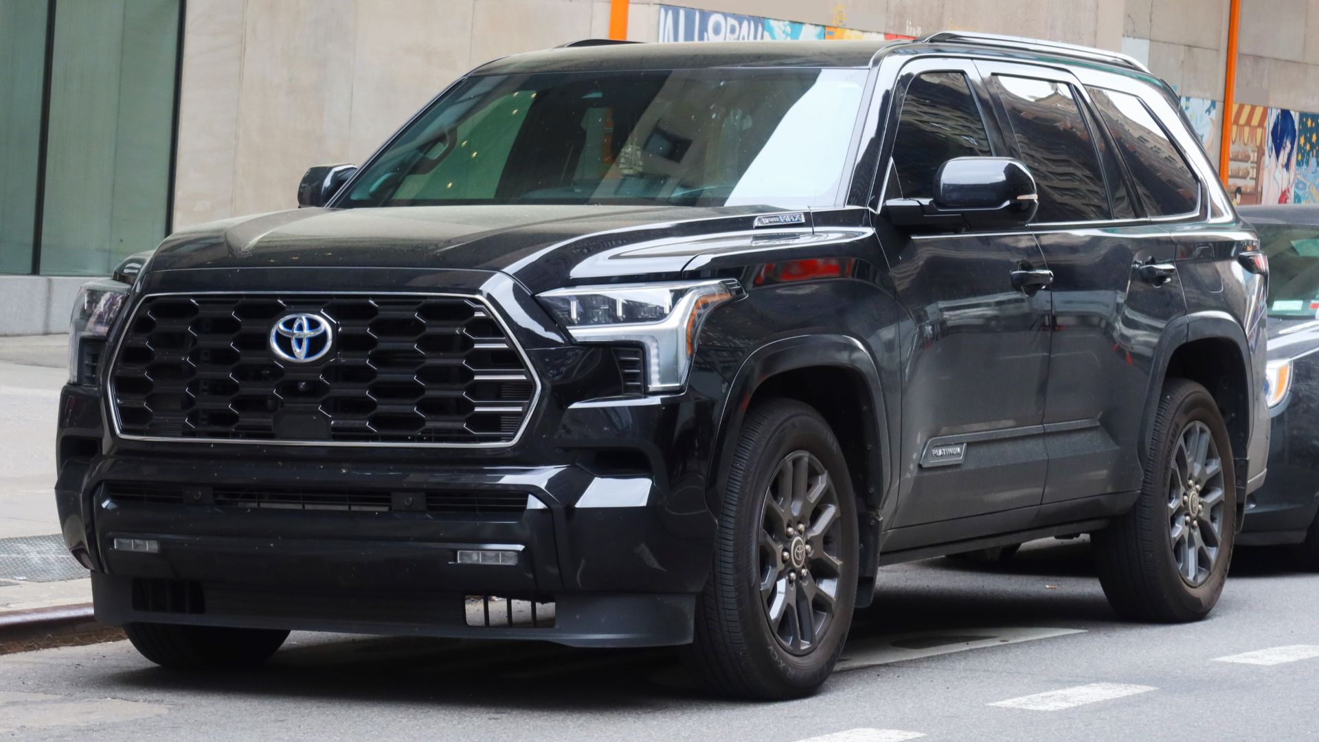 File:2023 Toyota Sequoia Platinum, front 3.10.23.jpg