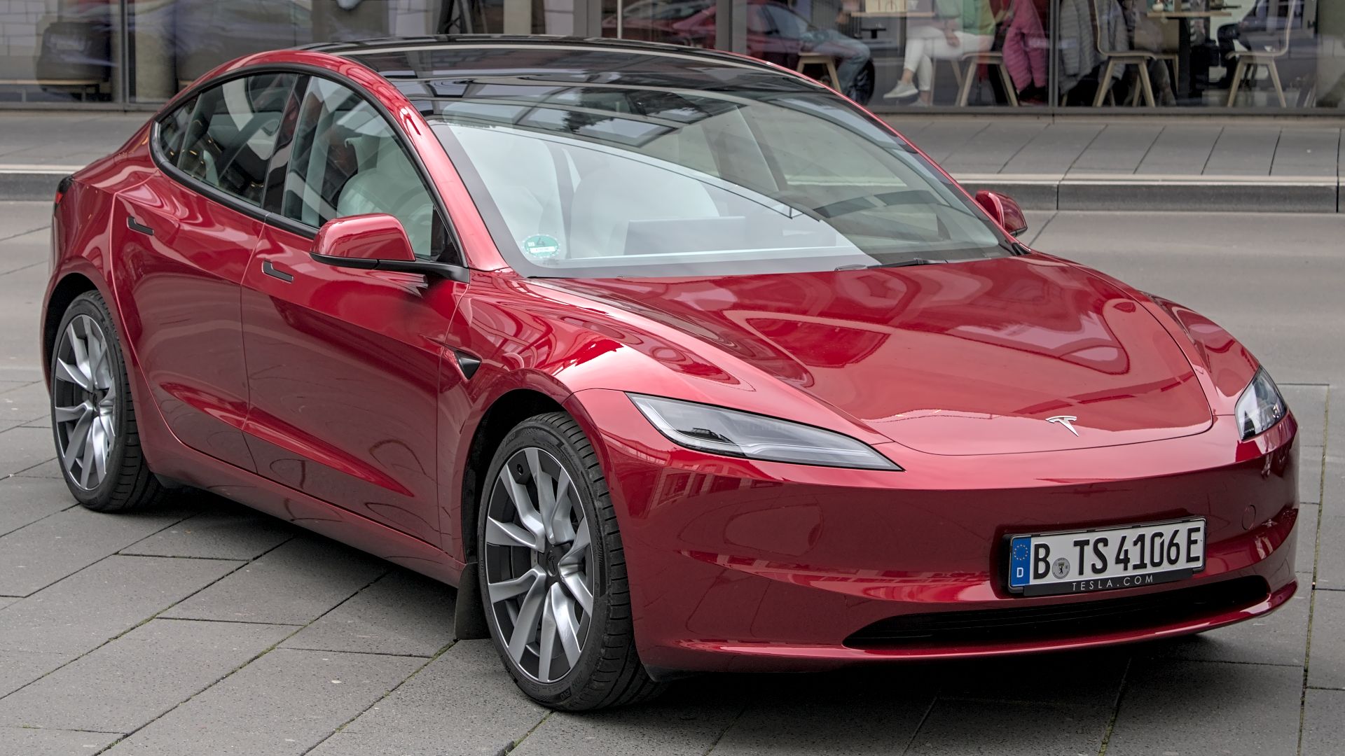 File:Tesla Model 3 (2023) Autofrühling Ulm IMG 9282.jpg