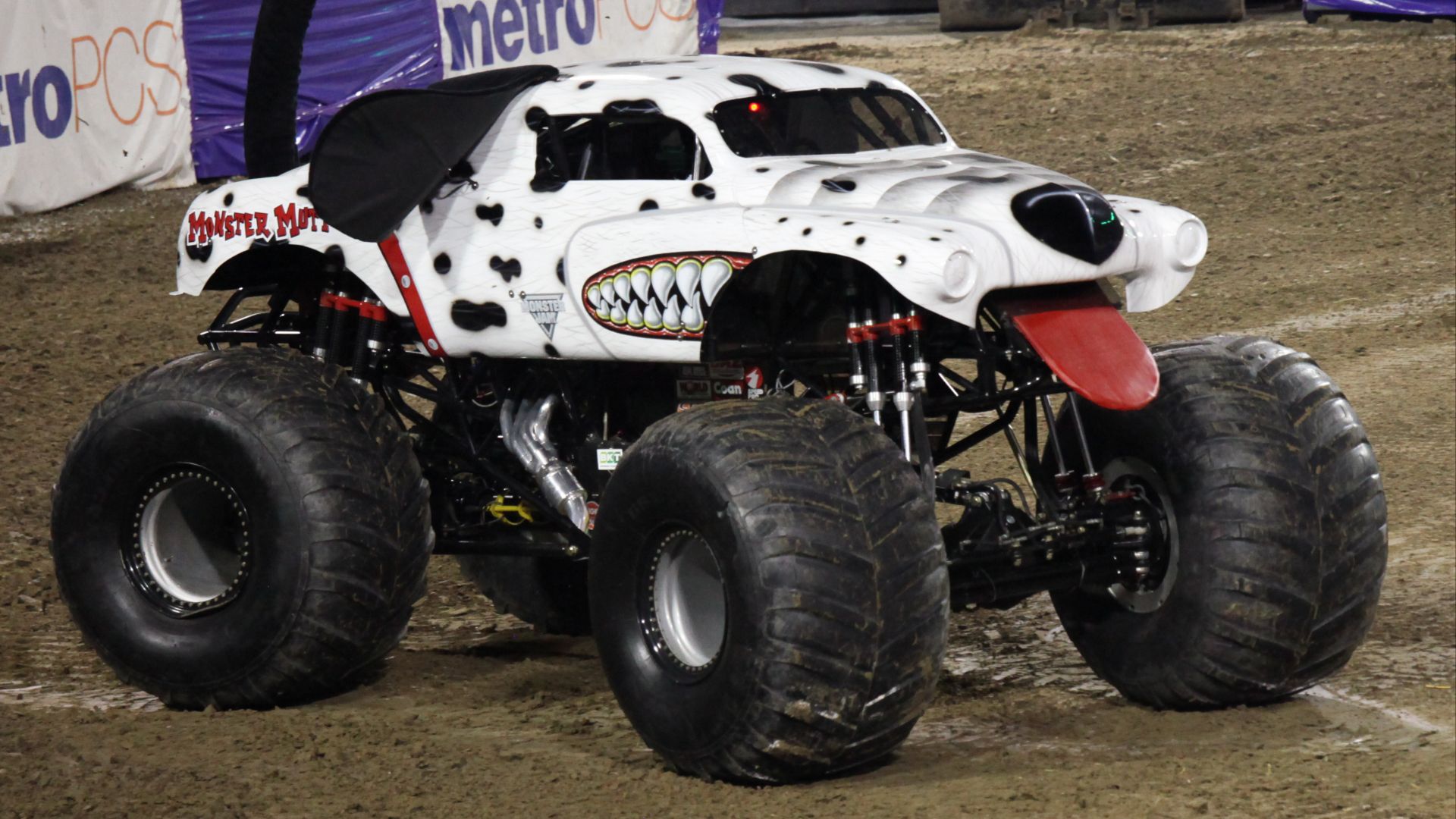 File:Monster Mutt Dalmatian Monster Truck.jpg