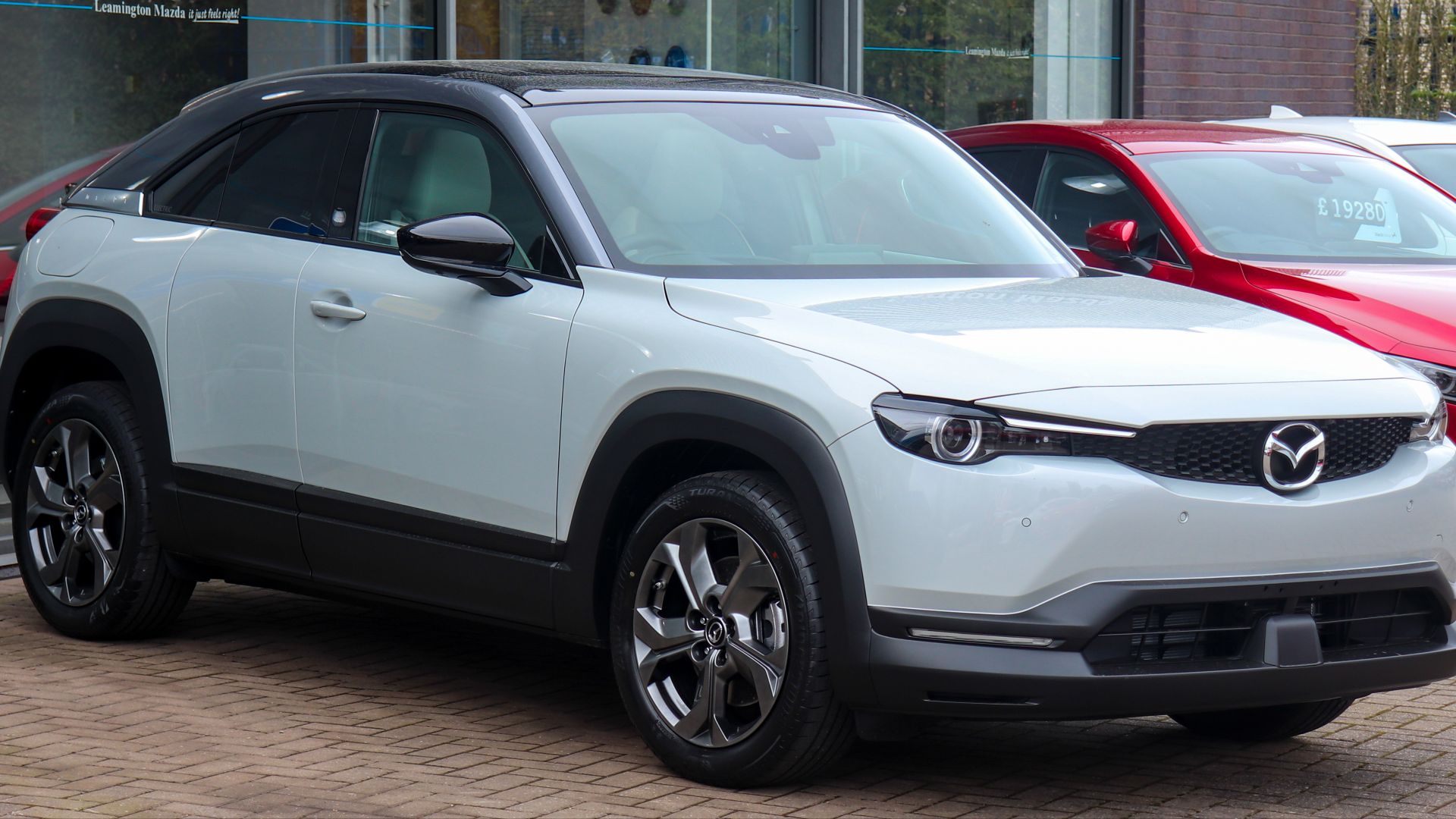 File:2021 Mazda MX-30 Front.jpg