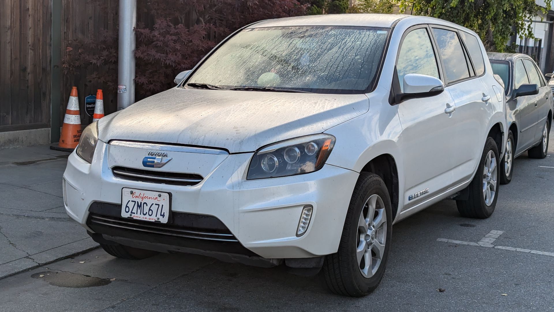 File:Toyota RAV4 EV 4.jpg