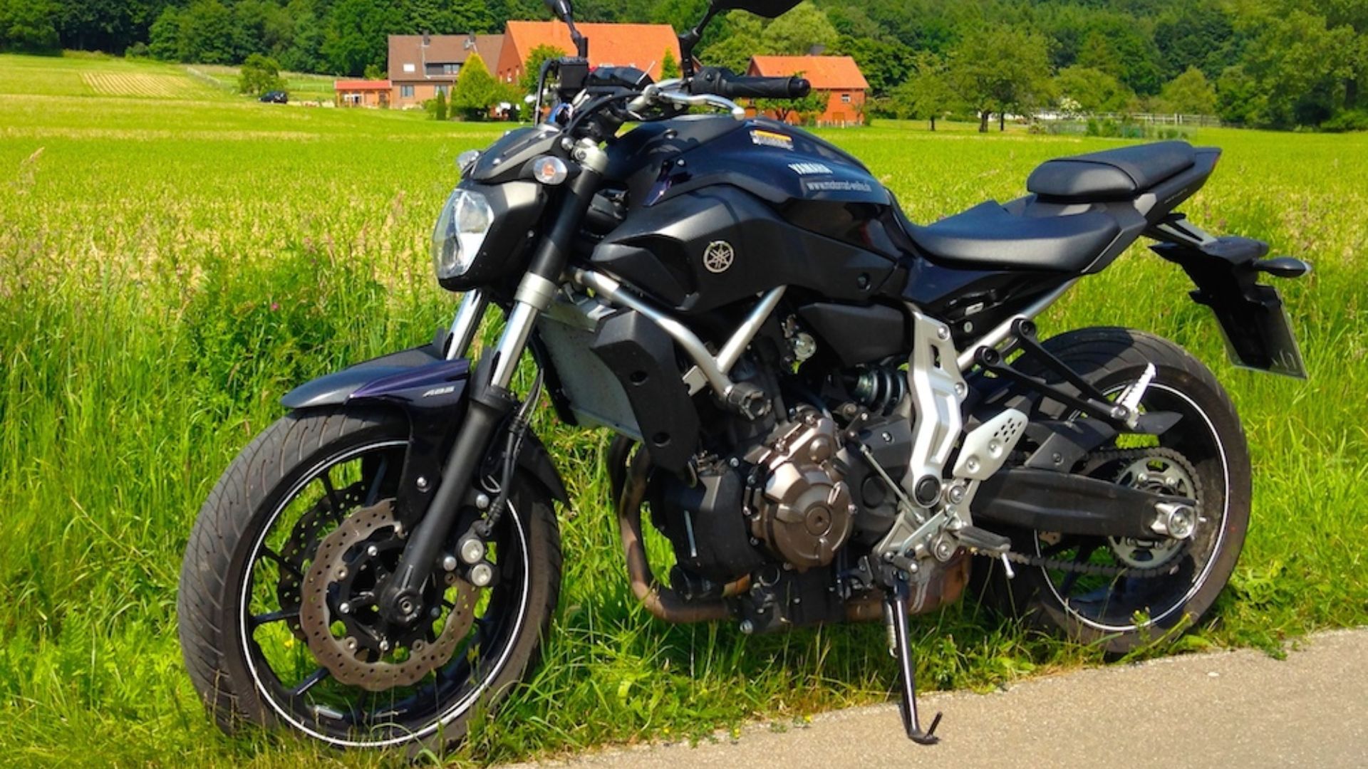 File:Yamaha MT-07.jpg