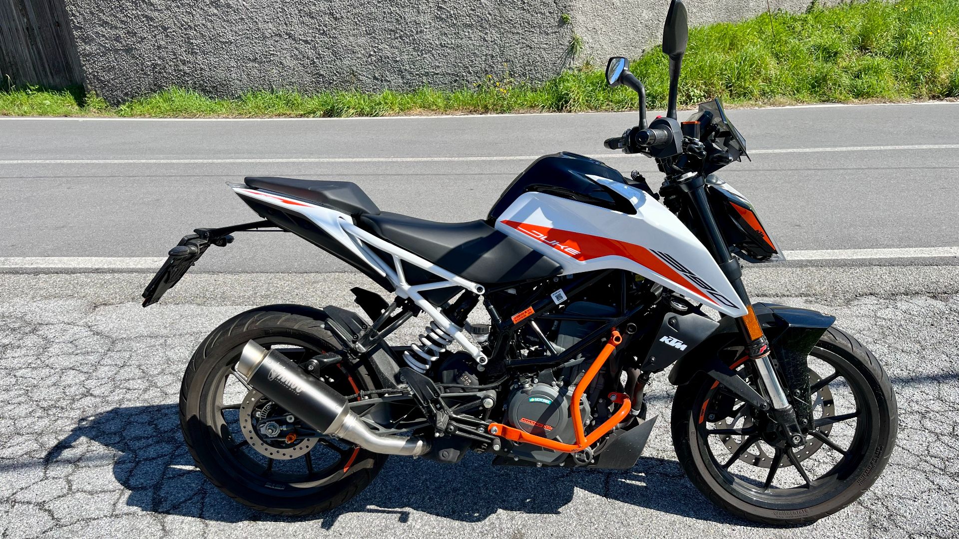 File:KTM Duke 390 my 2021.jpeg