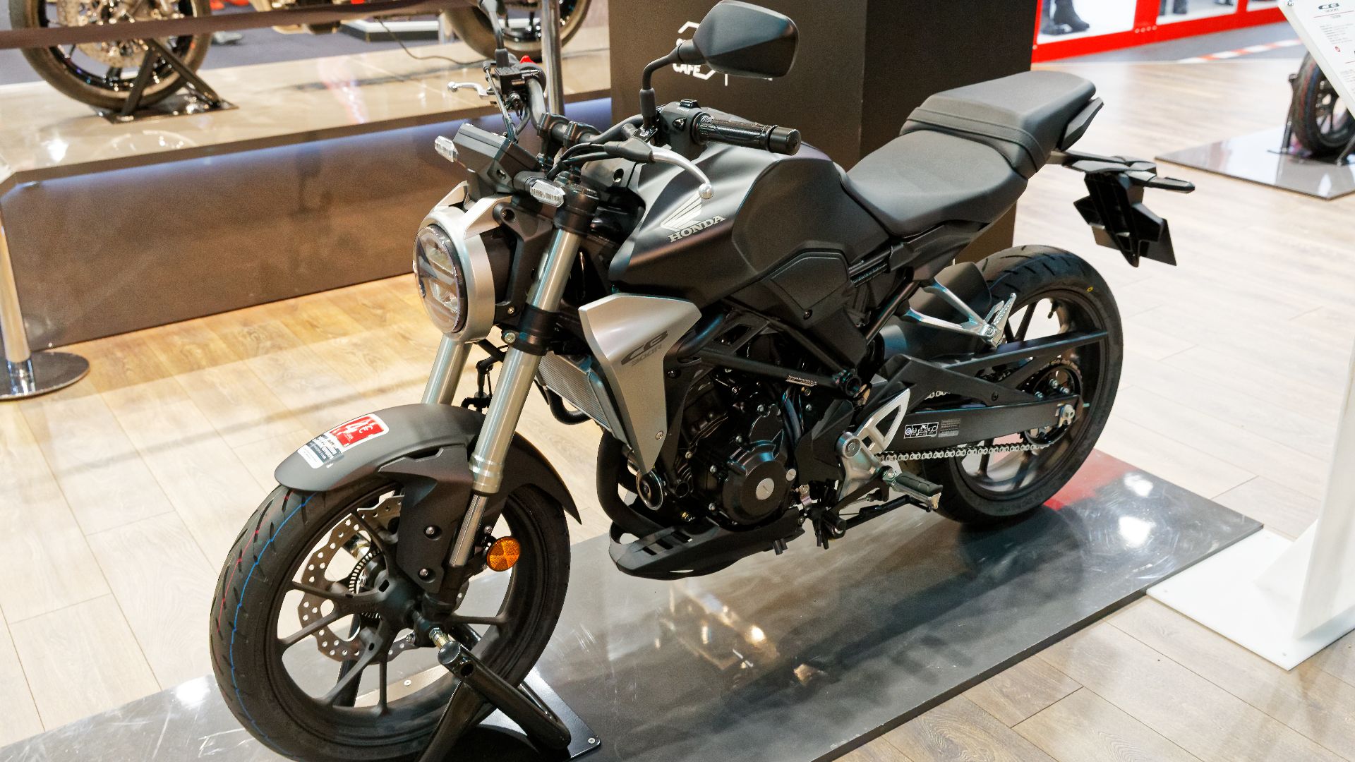 File:Honda CB300R - Mondial de l'Automobile de Paris 2018 - 001.jpg