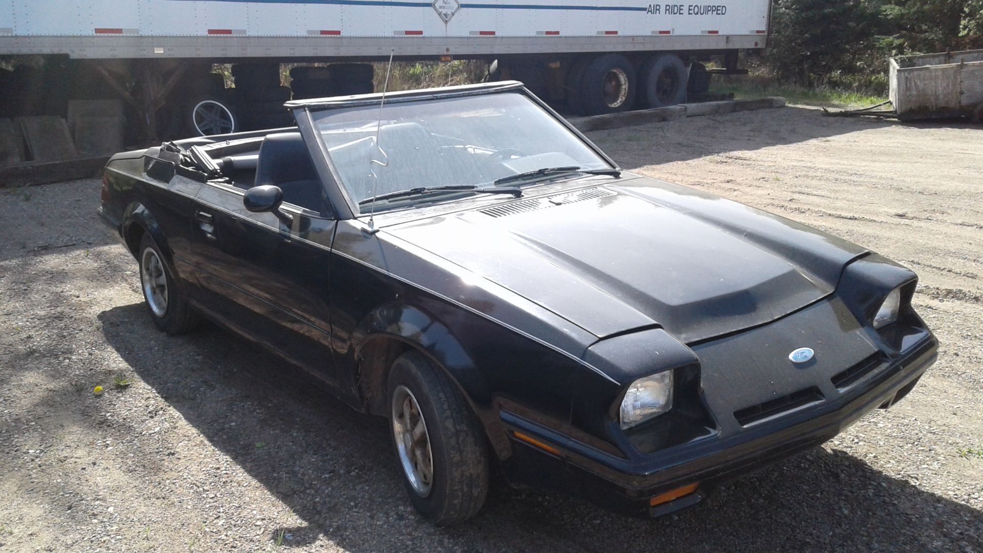 File:1982 Ford EXP Convertible Number 2 of 8.jpg