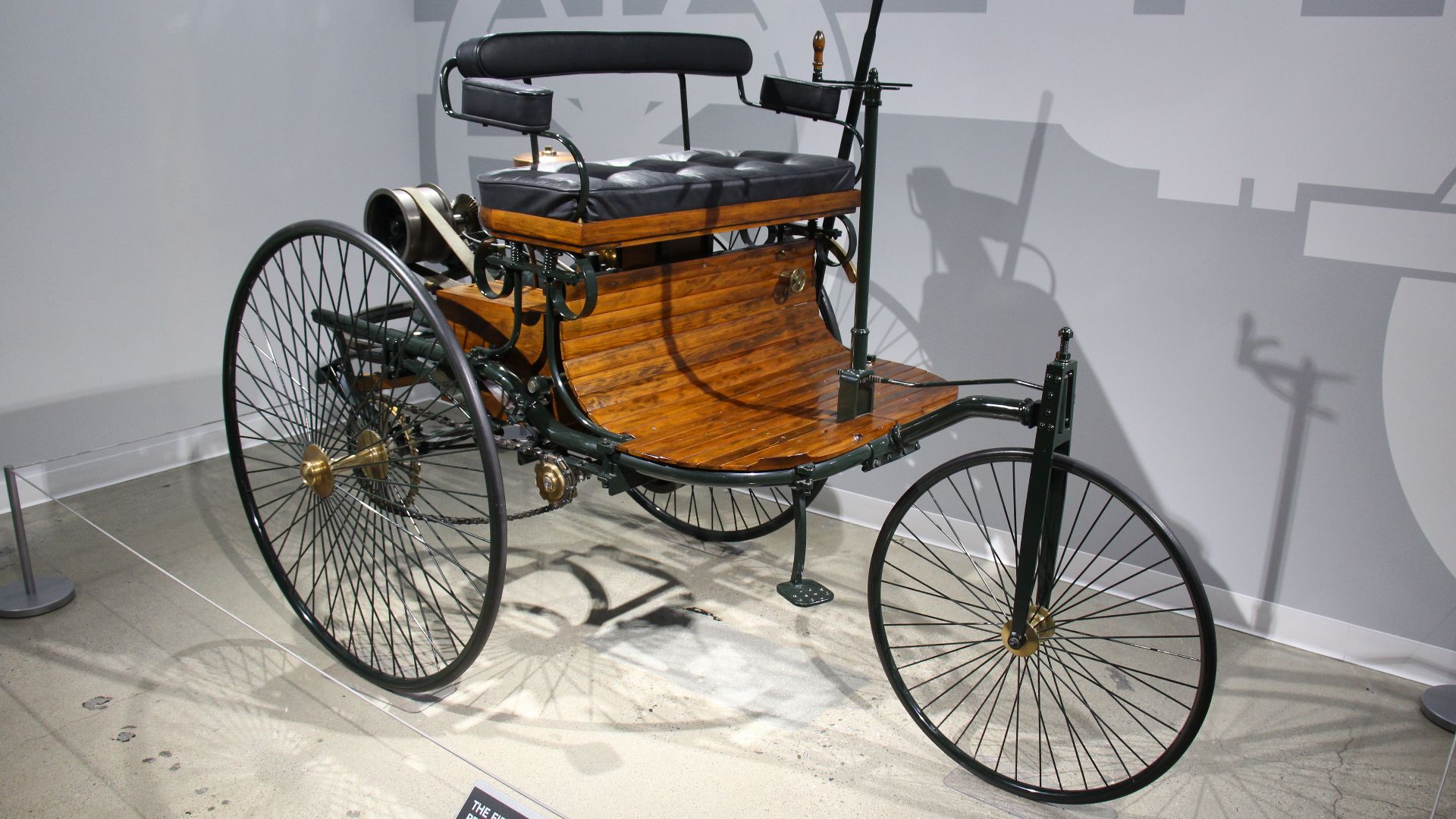 File:1886 Benz Patent Motorwagen (29744182207).jpg