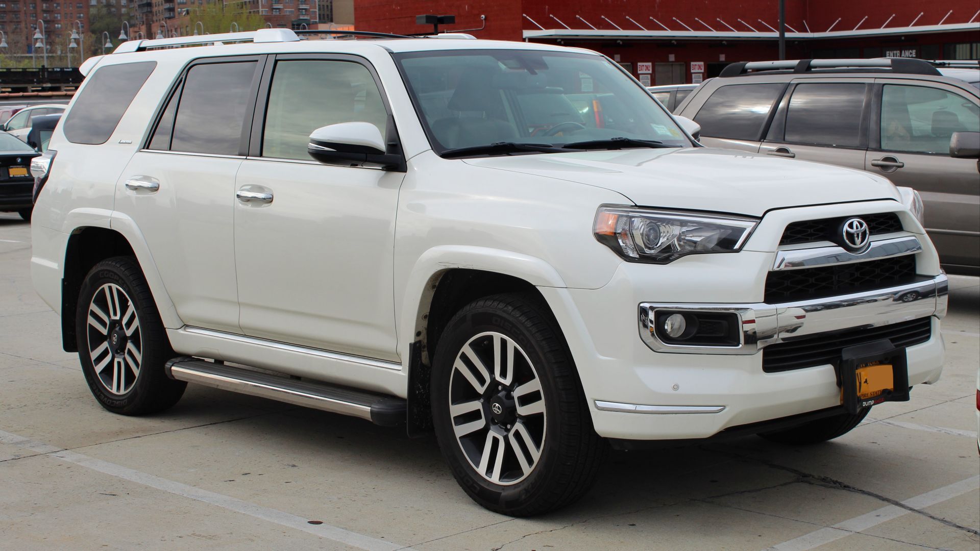 File:2014 Toyota 4Runner Limited 4.0L front (2) 4.20.19.jpg