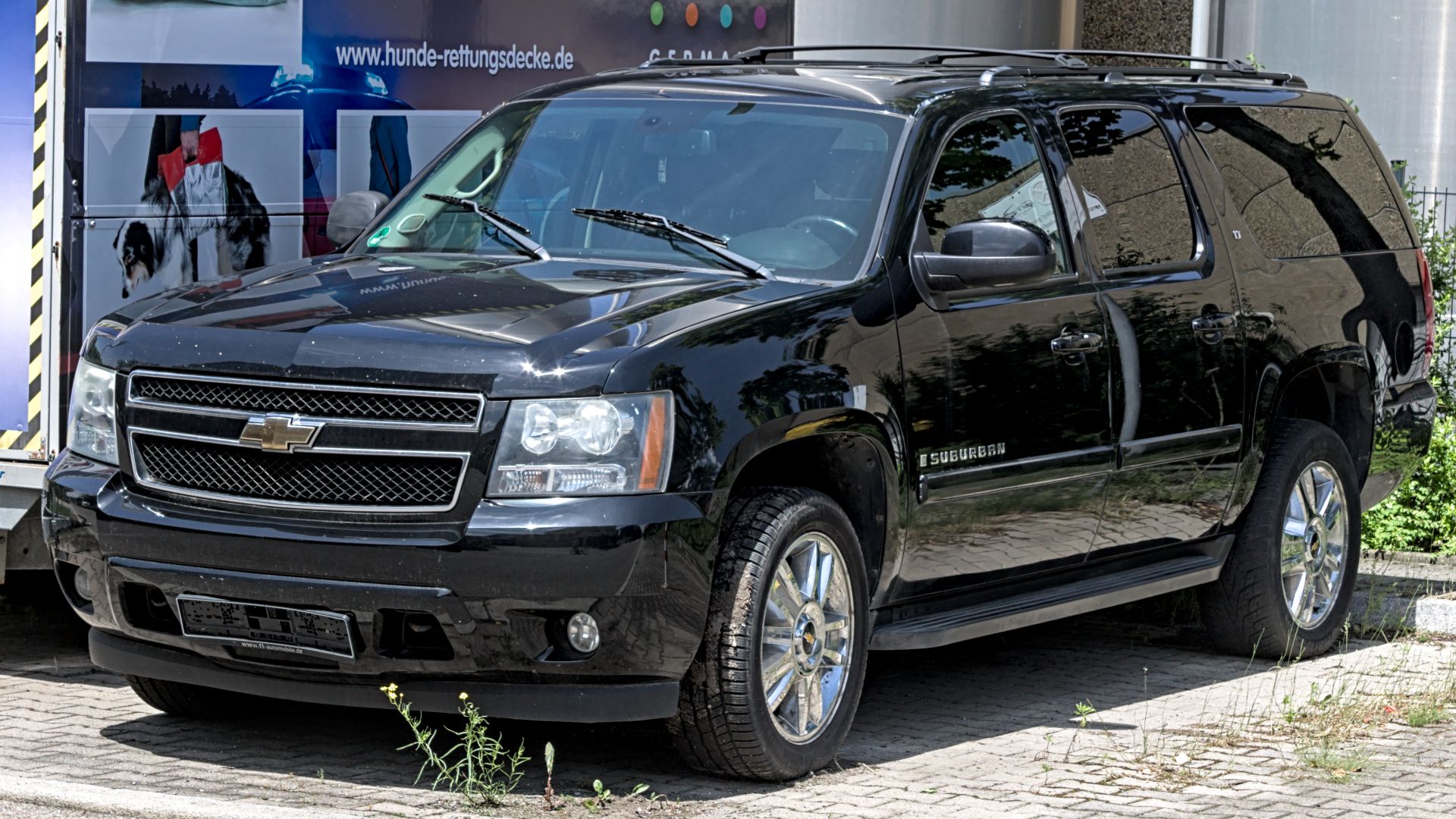 File:Chevrolet Suburban (GMT931) IMG 4843.jpg