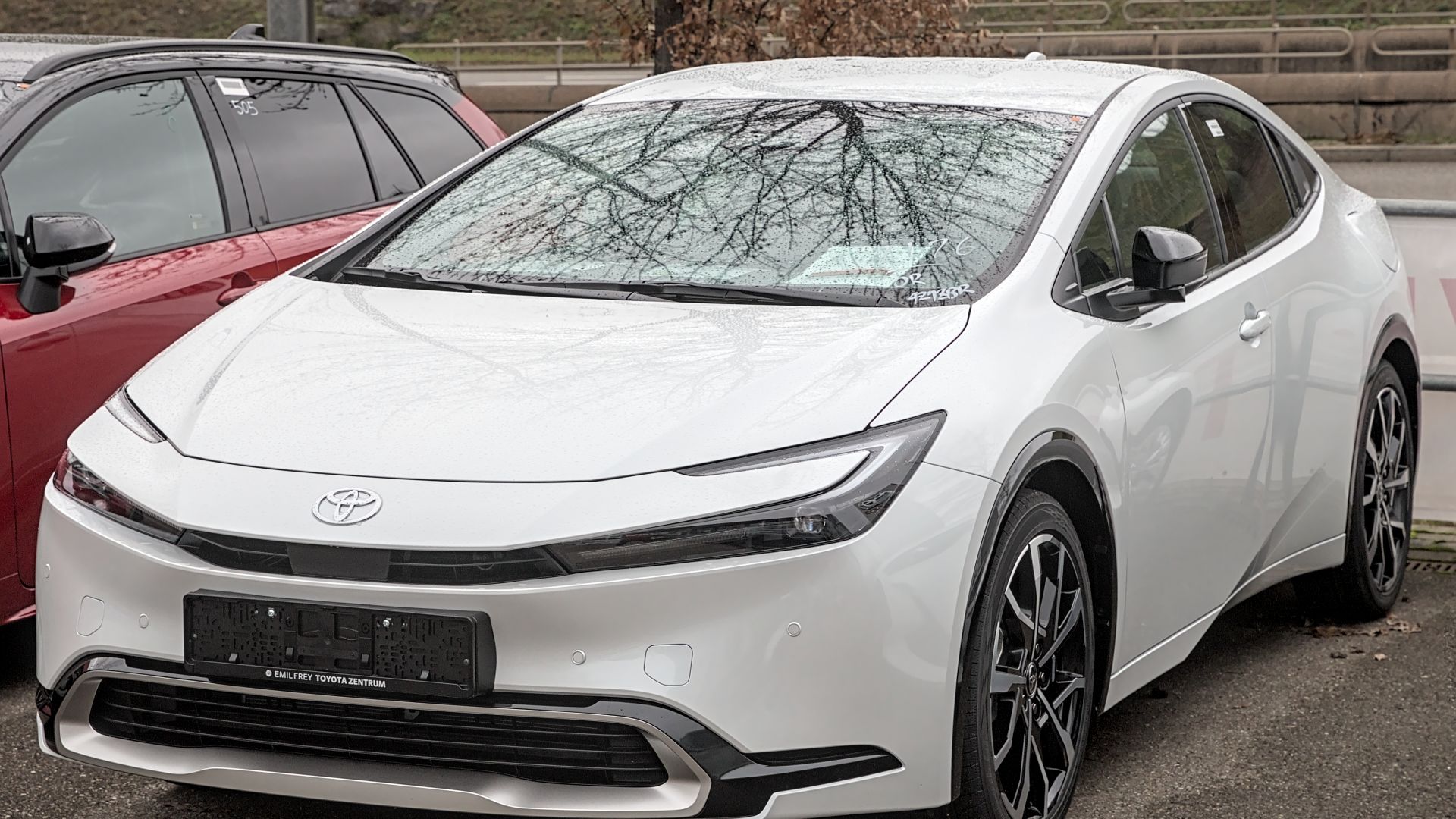 File:Toyota Prius (XW60) Plug-in Hybrid 1X7A1864.jpg