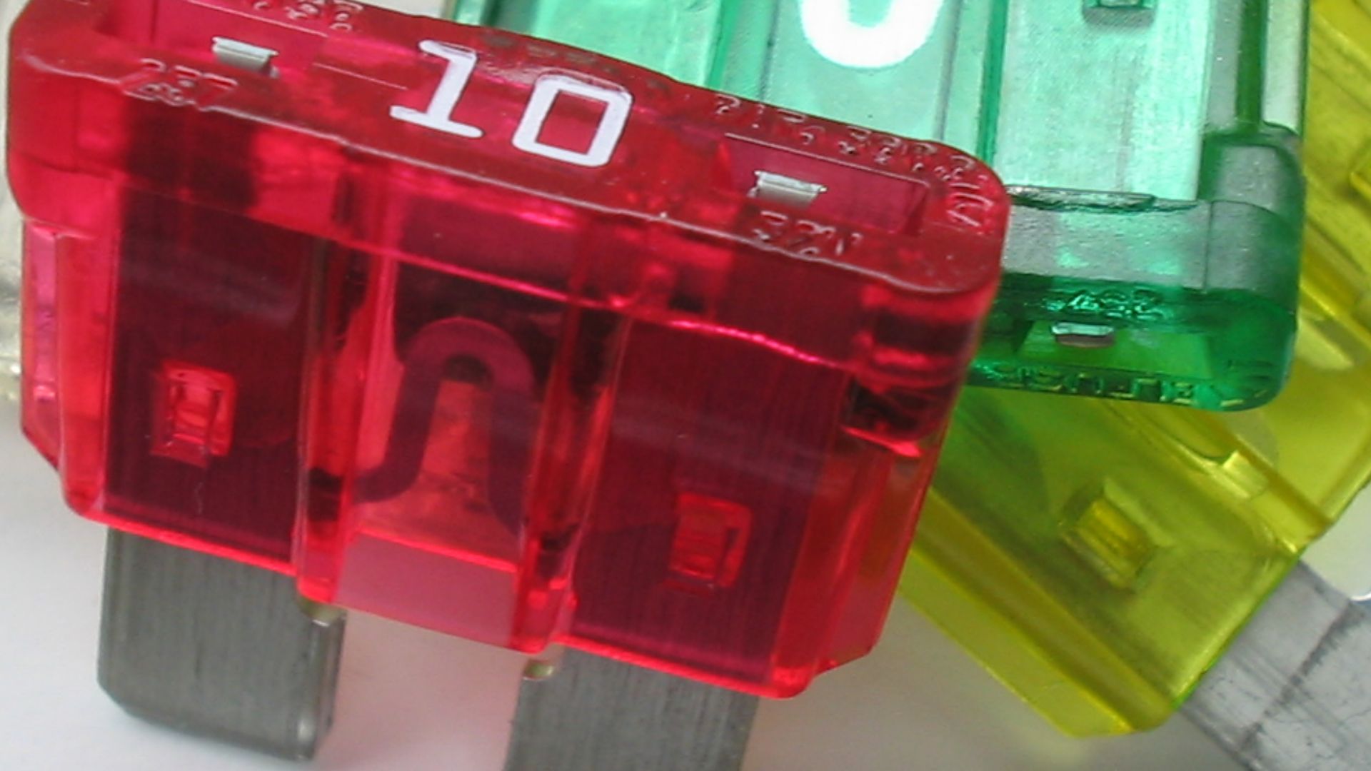 File:Car fuses.jpg