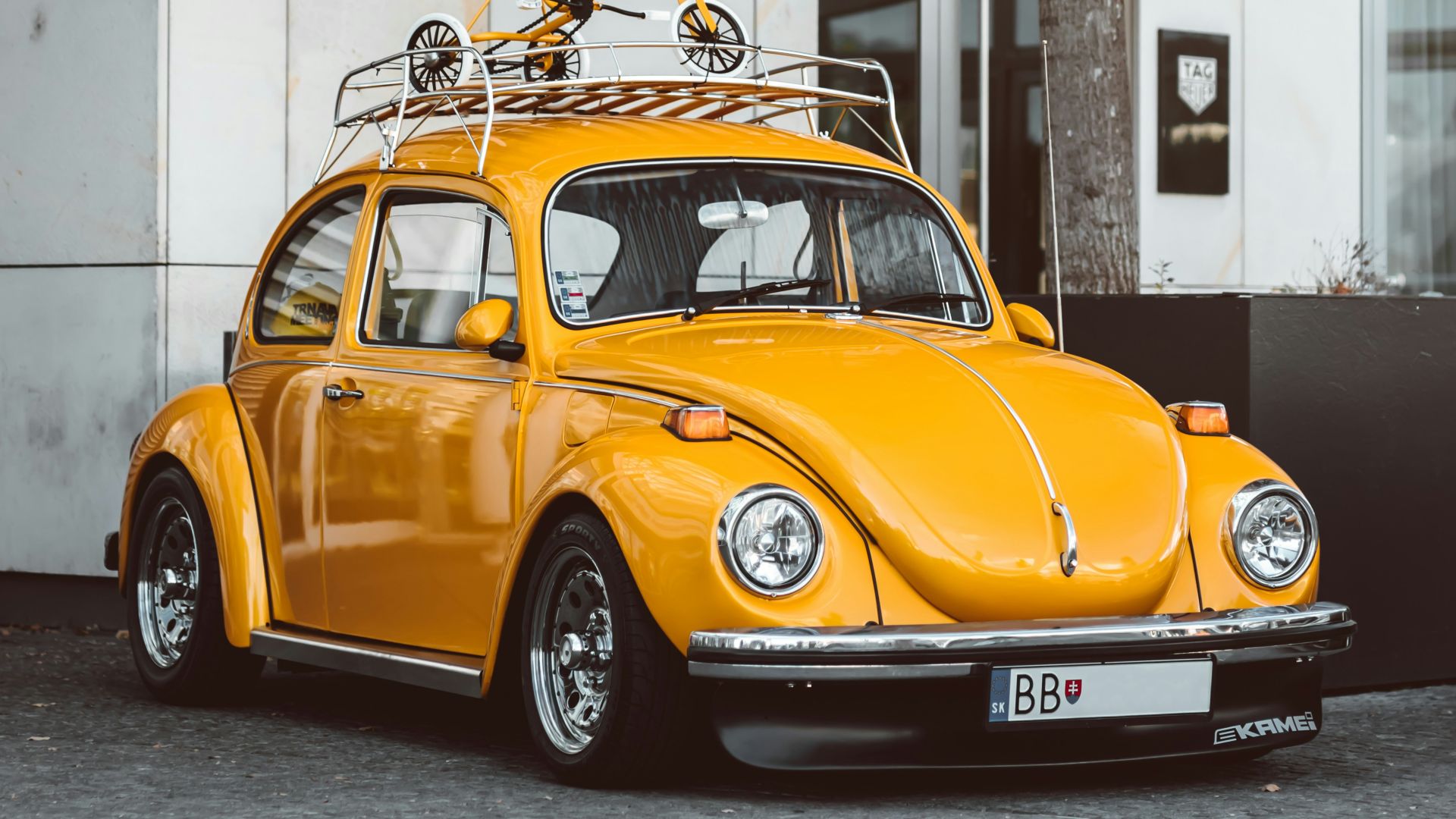 yellow Volkswagen coupe