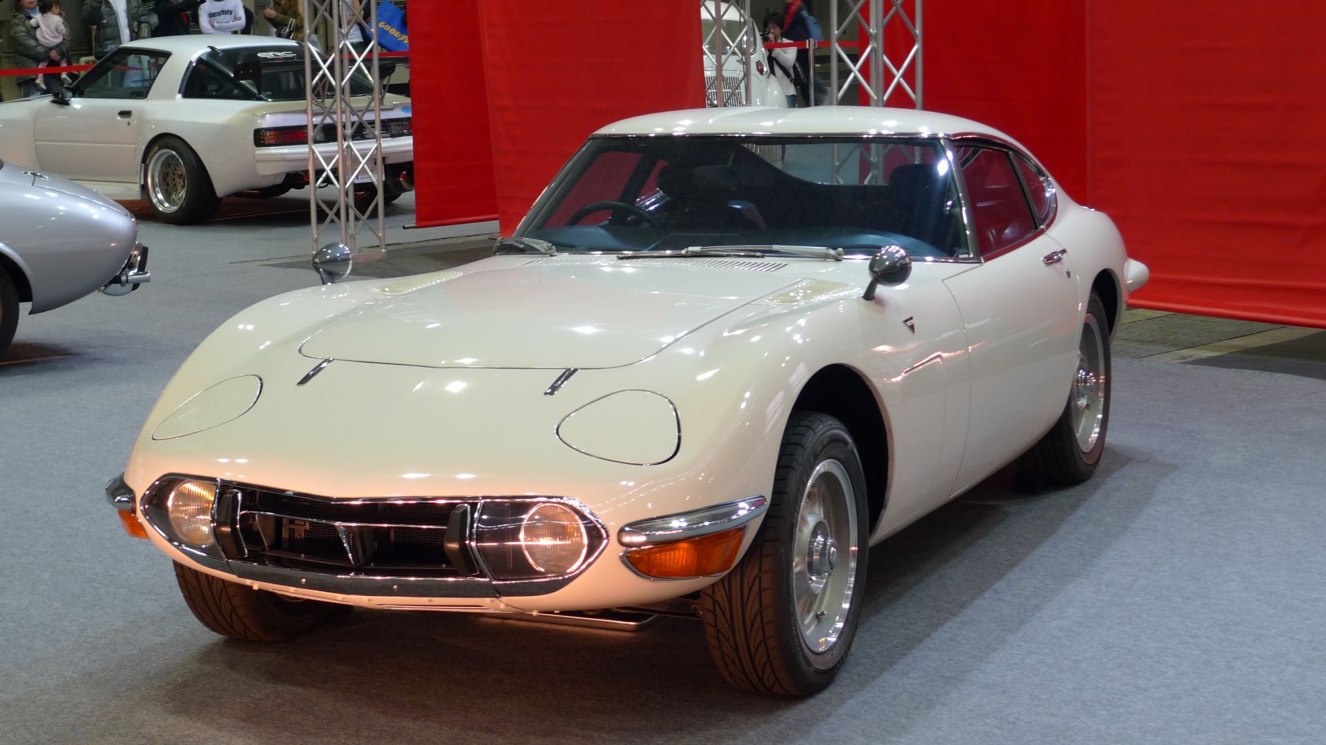 File:Toyota 2000GT, Osaka Auto Messe 2009.jpg