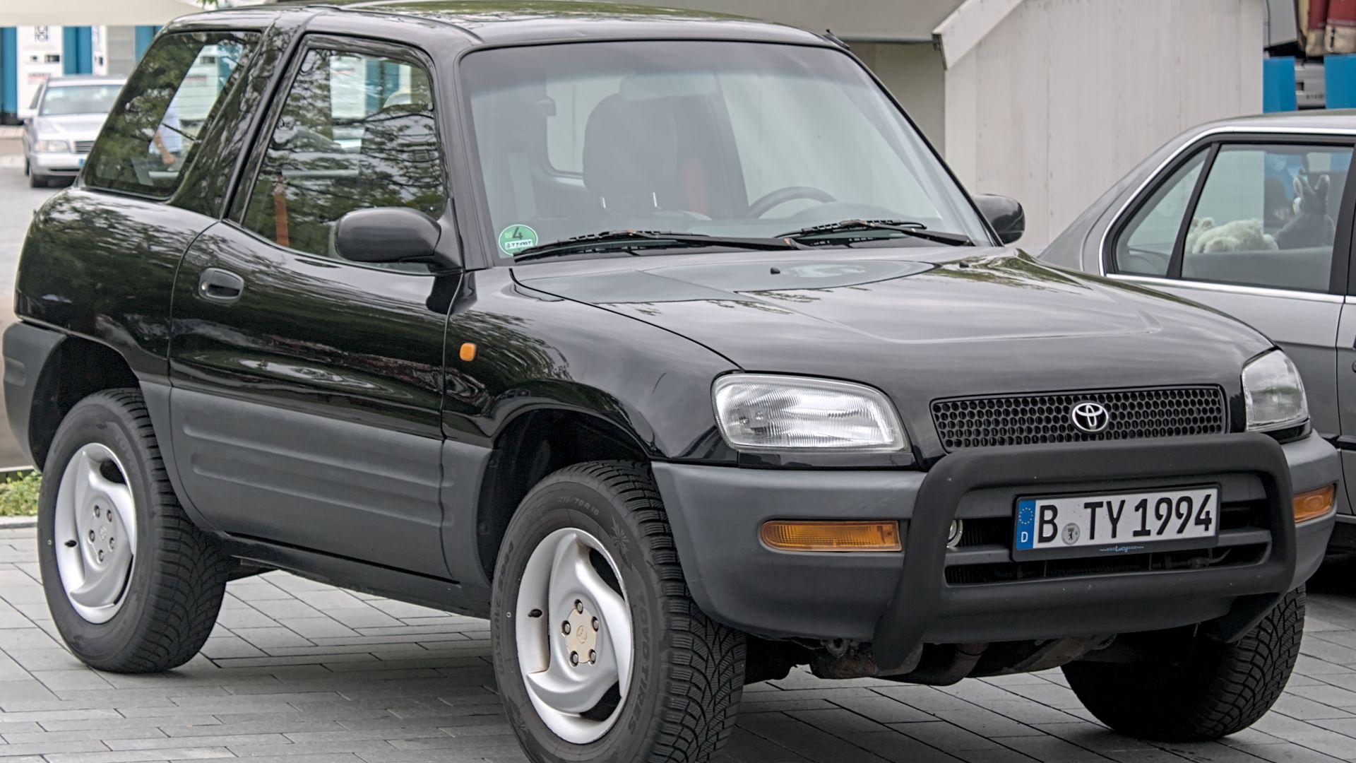 File:Toyota RAV4 (XA10) IMG 1260.jpg