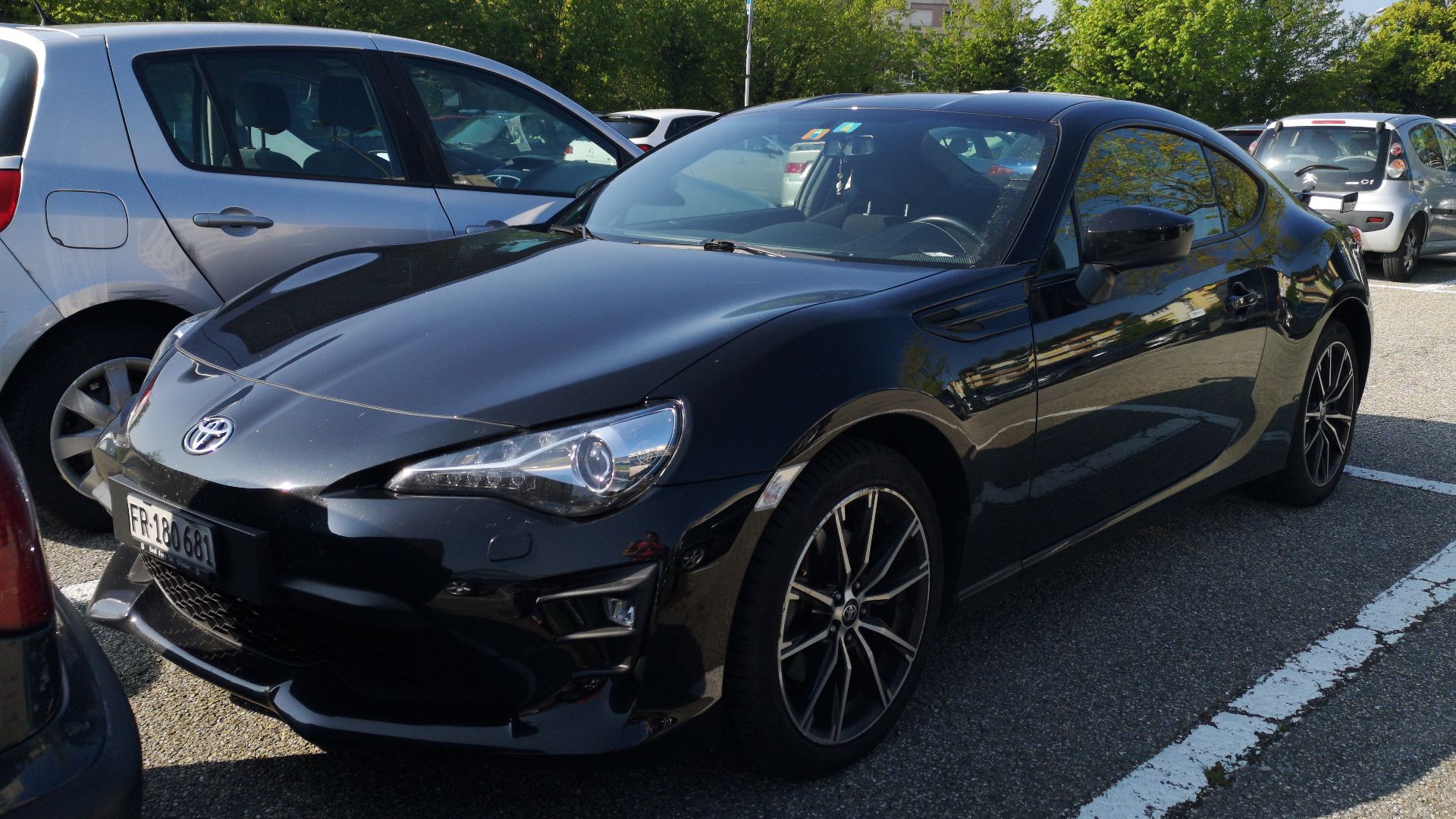File:Toyota GT86 (47943155212).jpg