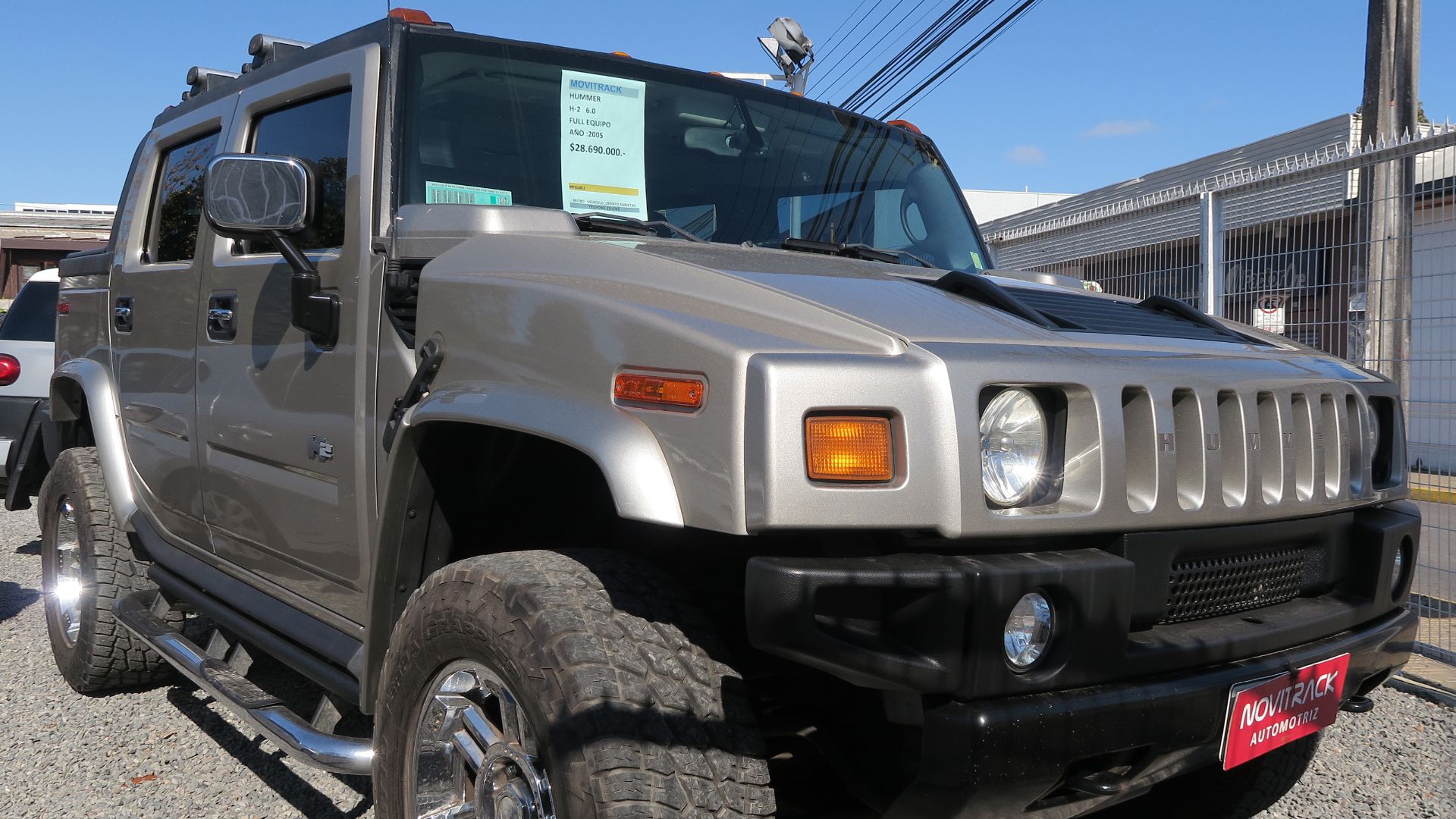 File:Hummer H2 SUT 2005 (37268646294).jpg