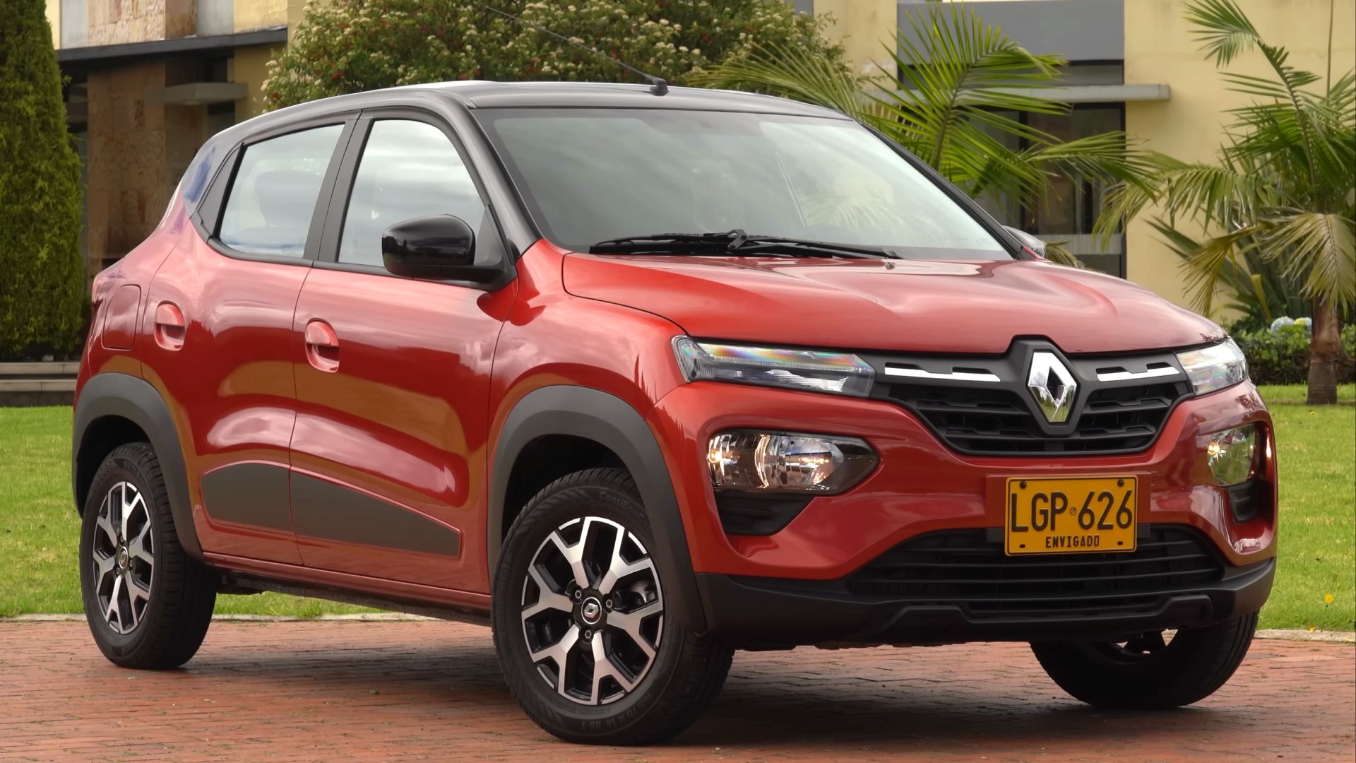 File:2023 Renault Kwid Iconic (Colombia) front view 01.png