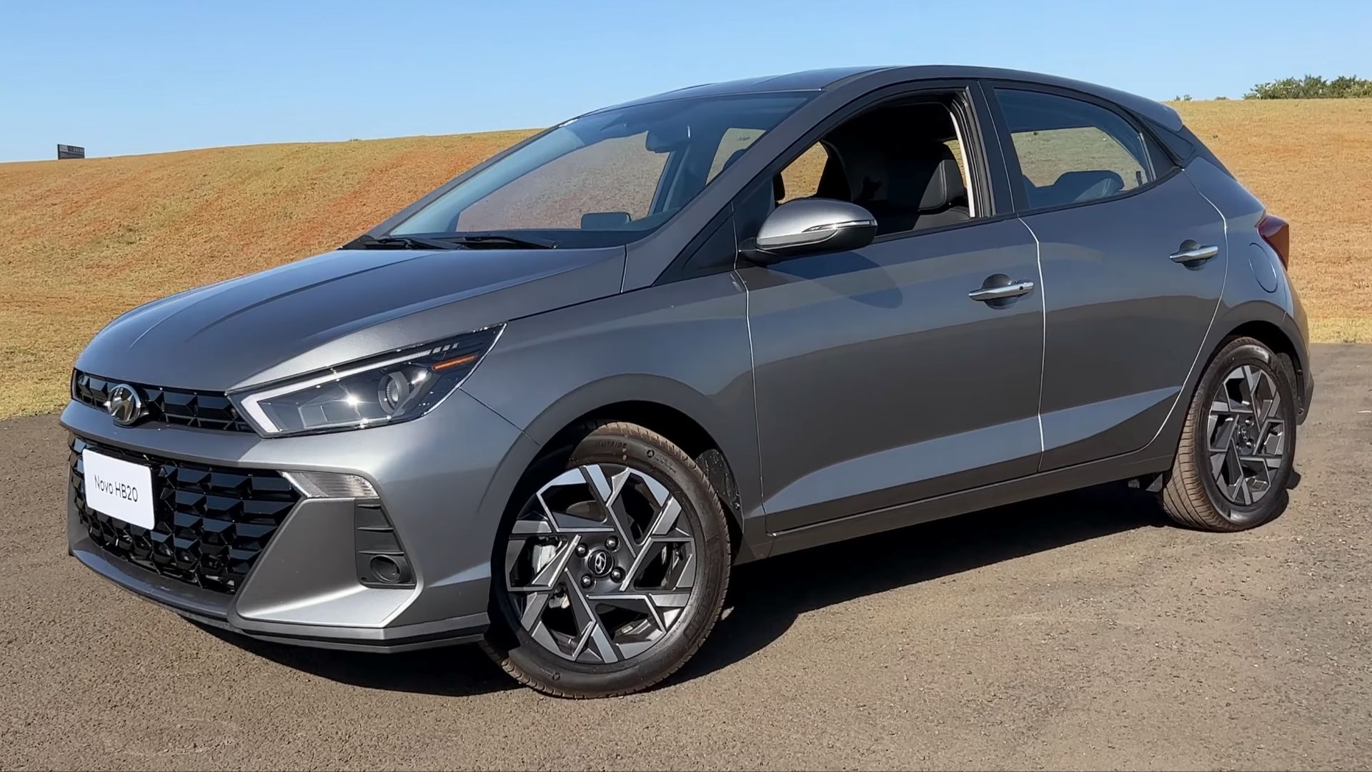 File:2023 Hyundai HB20 1.0 T-GDi Platinum Plus (Brazil) front view 02.png