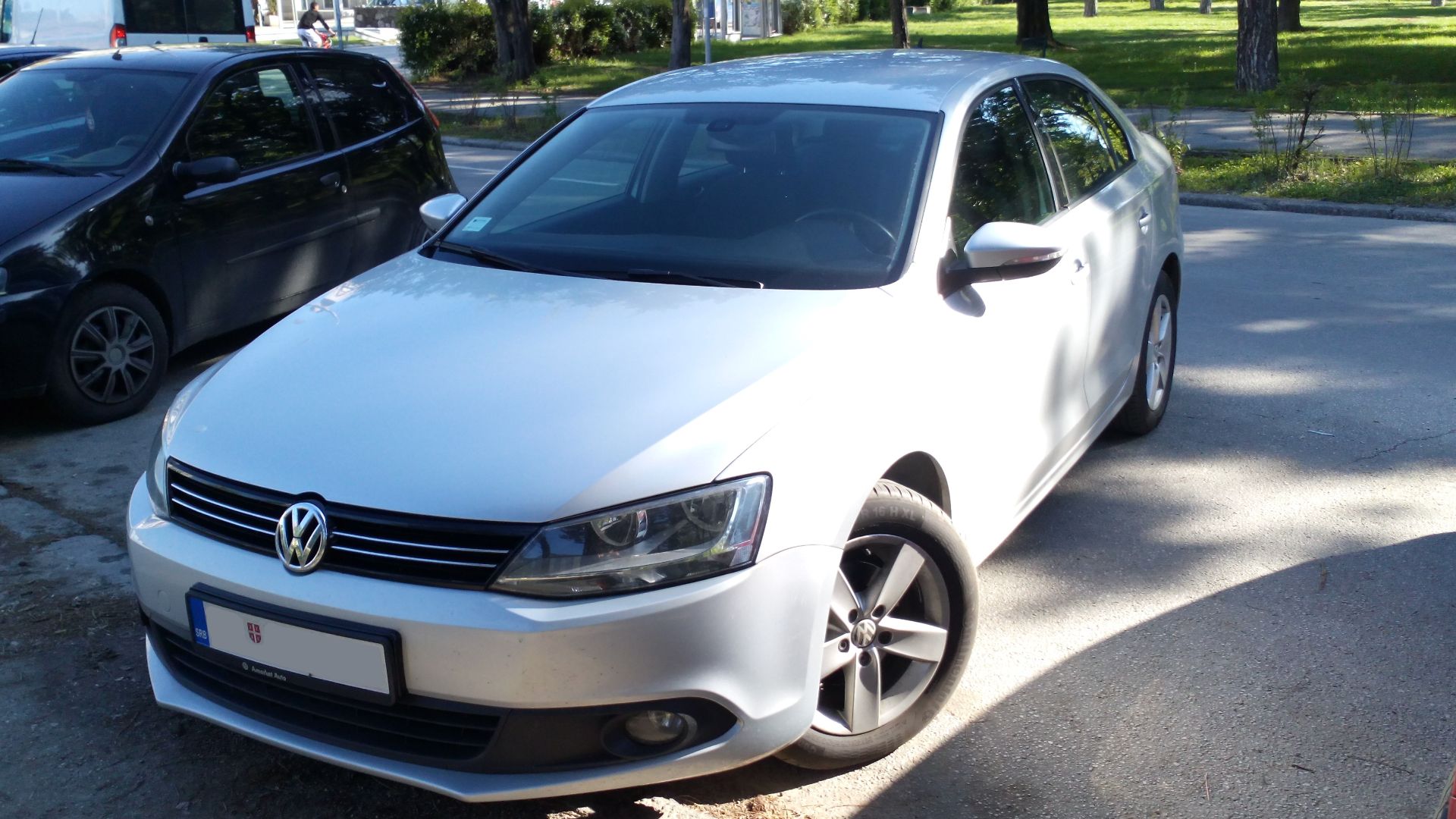 File:VW Jetta Mk6(A6).jpg