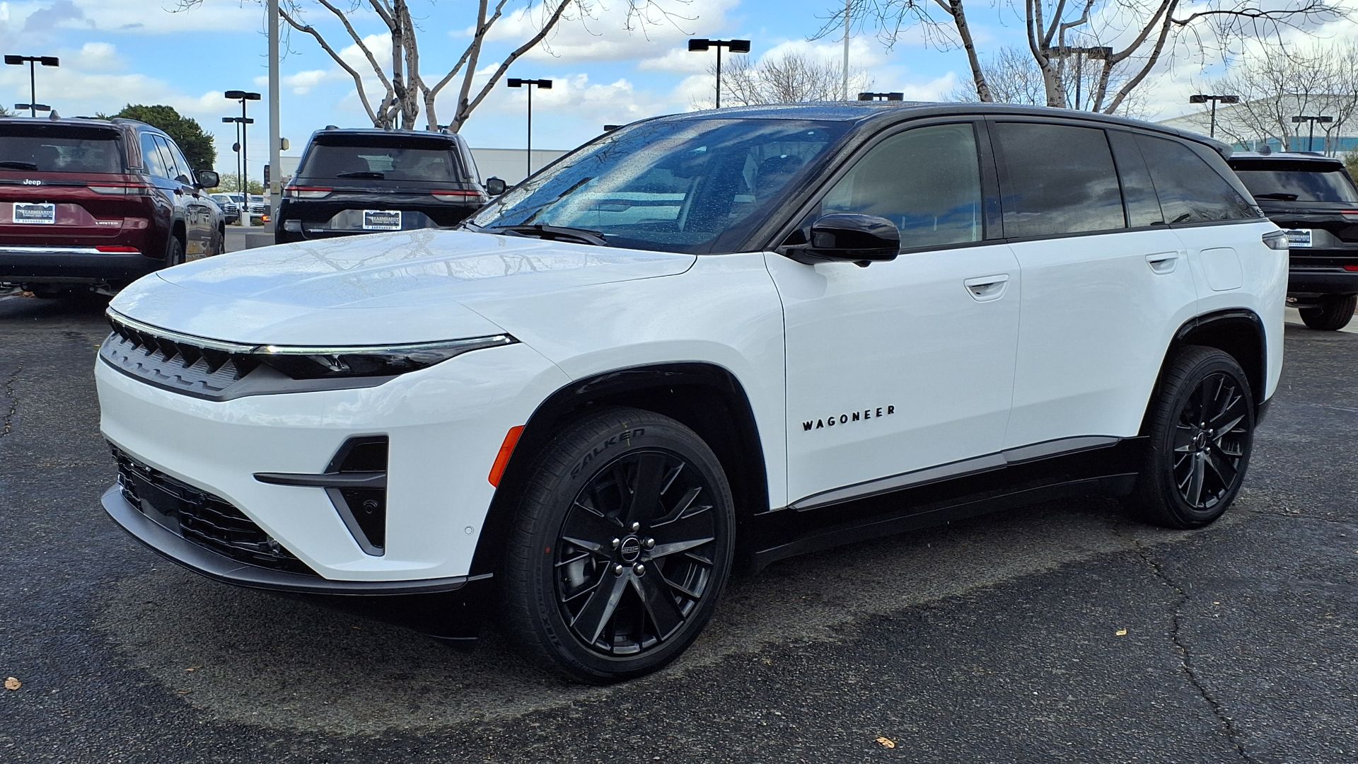 File:24 Jeep Wagoneer S Launch Edition (1).jpg
