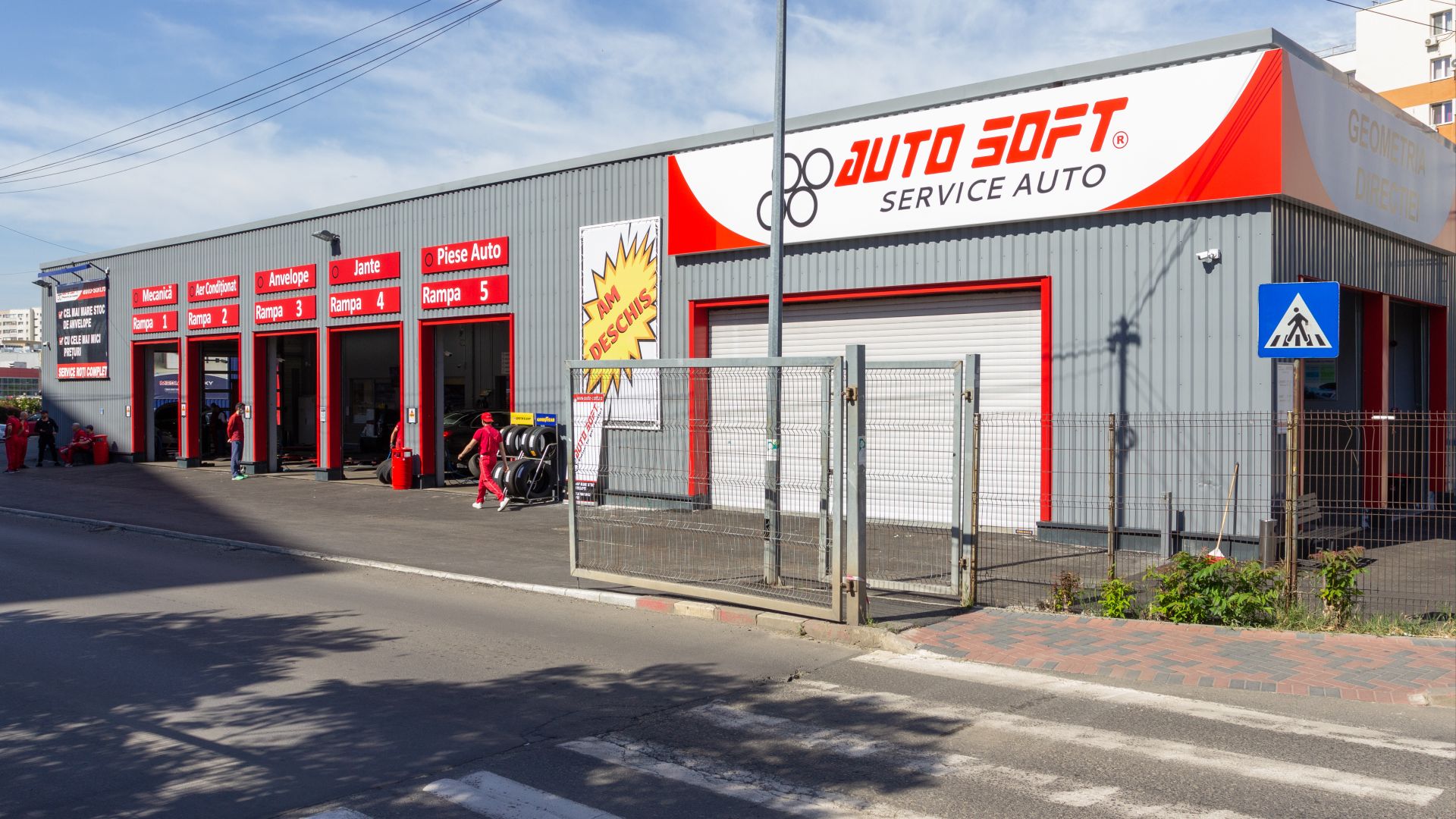 File:AUTO SOFT SERVICE TITAN.jpg