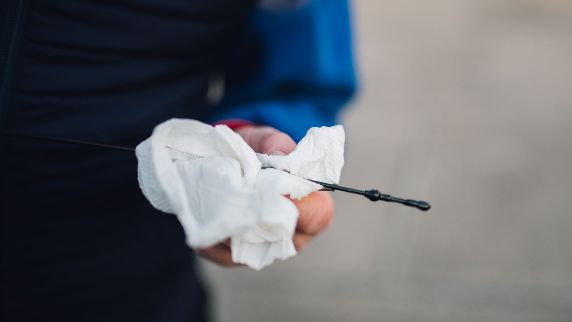 File:Auto mechanic checking oil at home closeup. (51727929152).jpg
