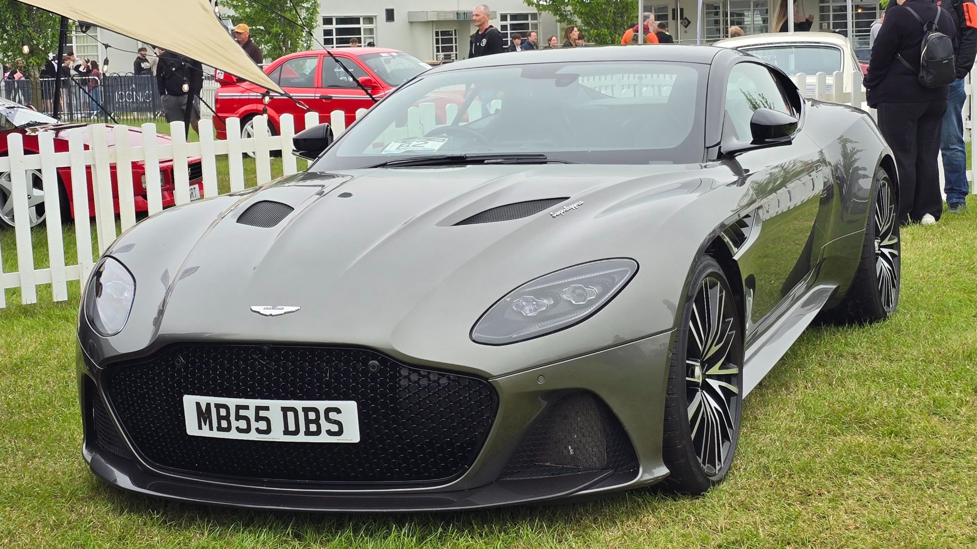 File:2019 Aston Martin DBS Superleggera Auto 4.jpg