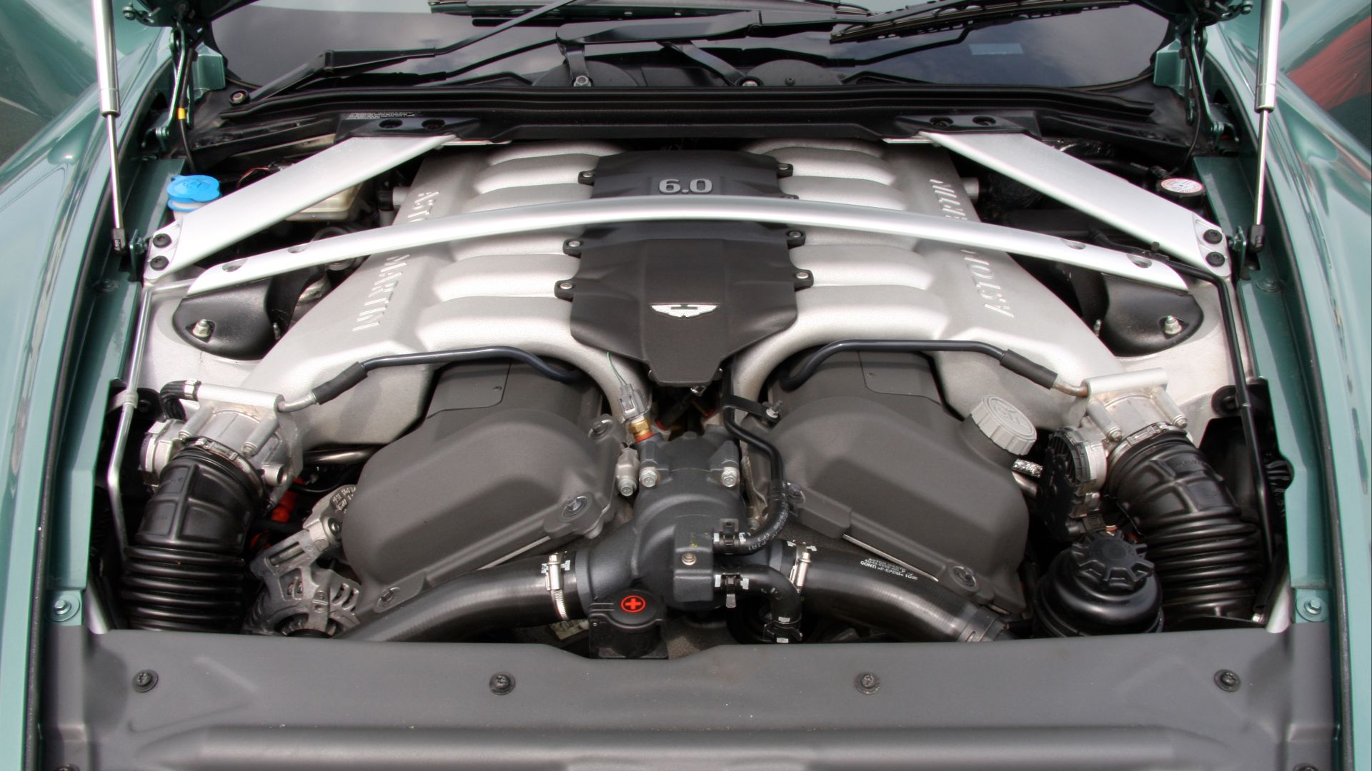 File:Aston Martin 6.0 Litre V12 - Flickr - exfordy.jpg