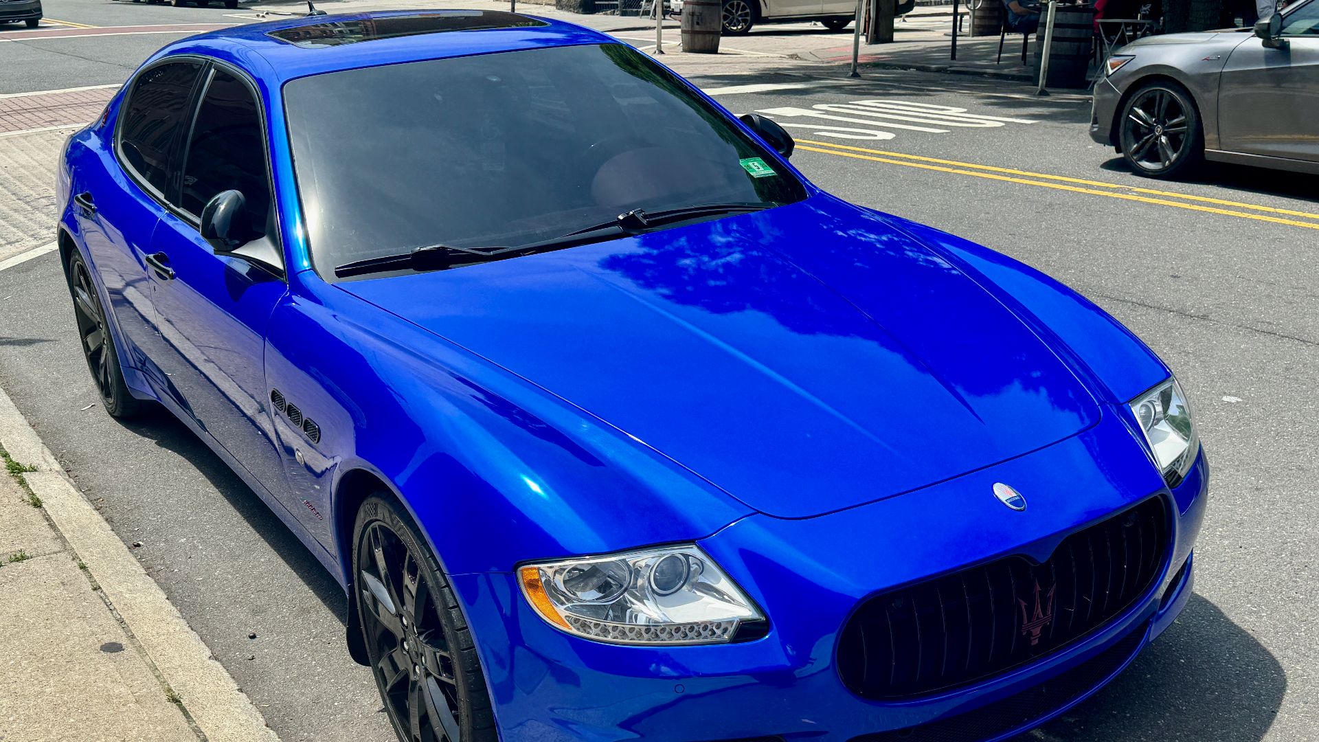 File:Maserati Quattroporte - 01.jpg