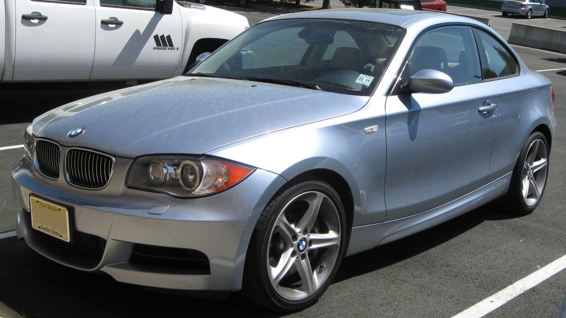 File:2009 BMW 135i coupe.jpg