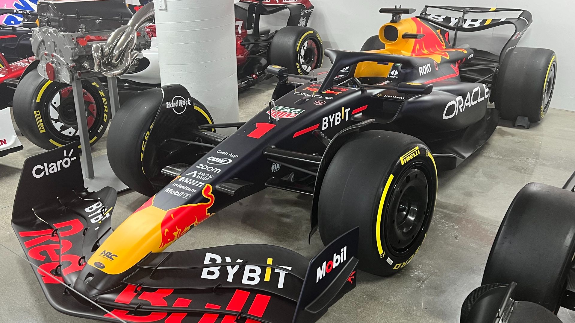File:Max Verstappen Red Bull RB19 Petersen Automotive Museum.jpg