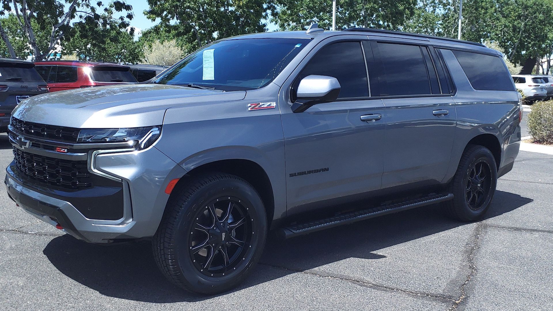 File:22 Chevrolet Suburban Z71.jpg