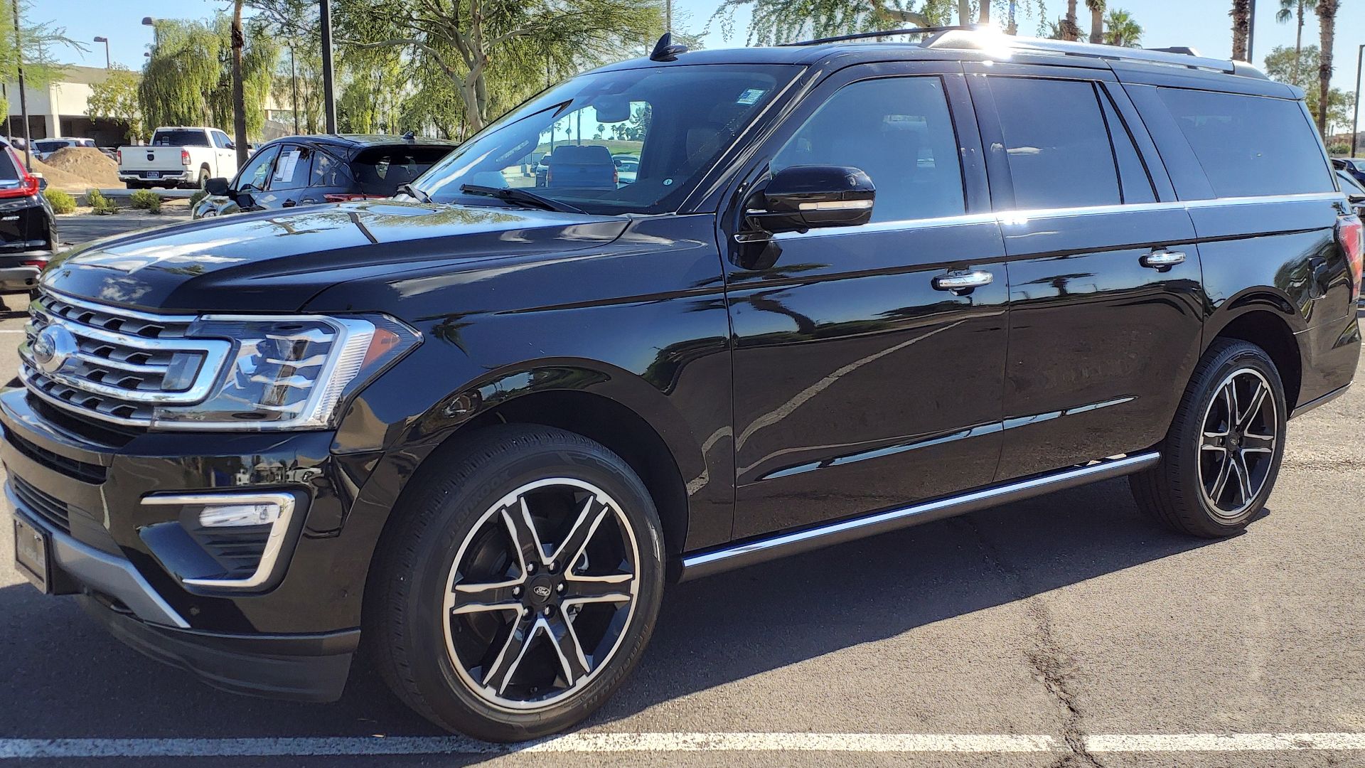 File:21 Ford Expedition Max Limited.jpg