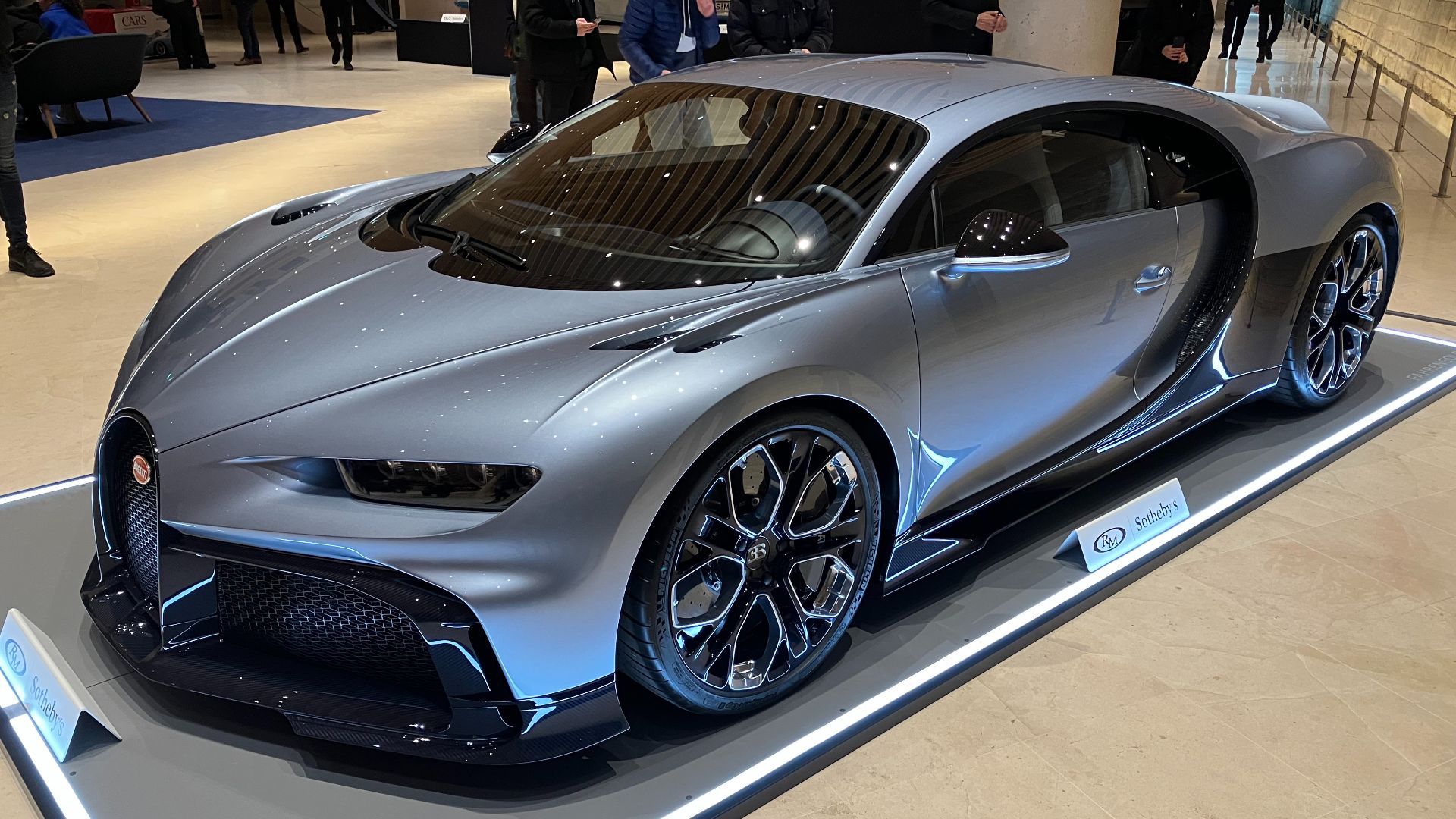 File:2022 Bugatti Chiron Profilée.jpg